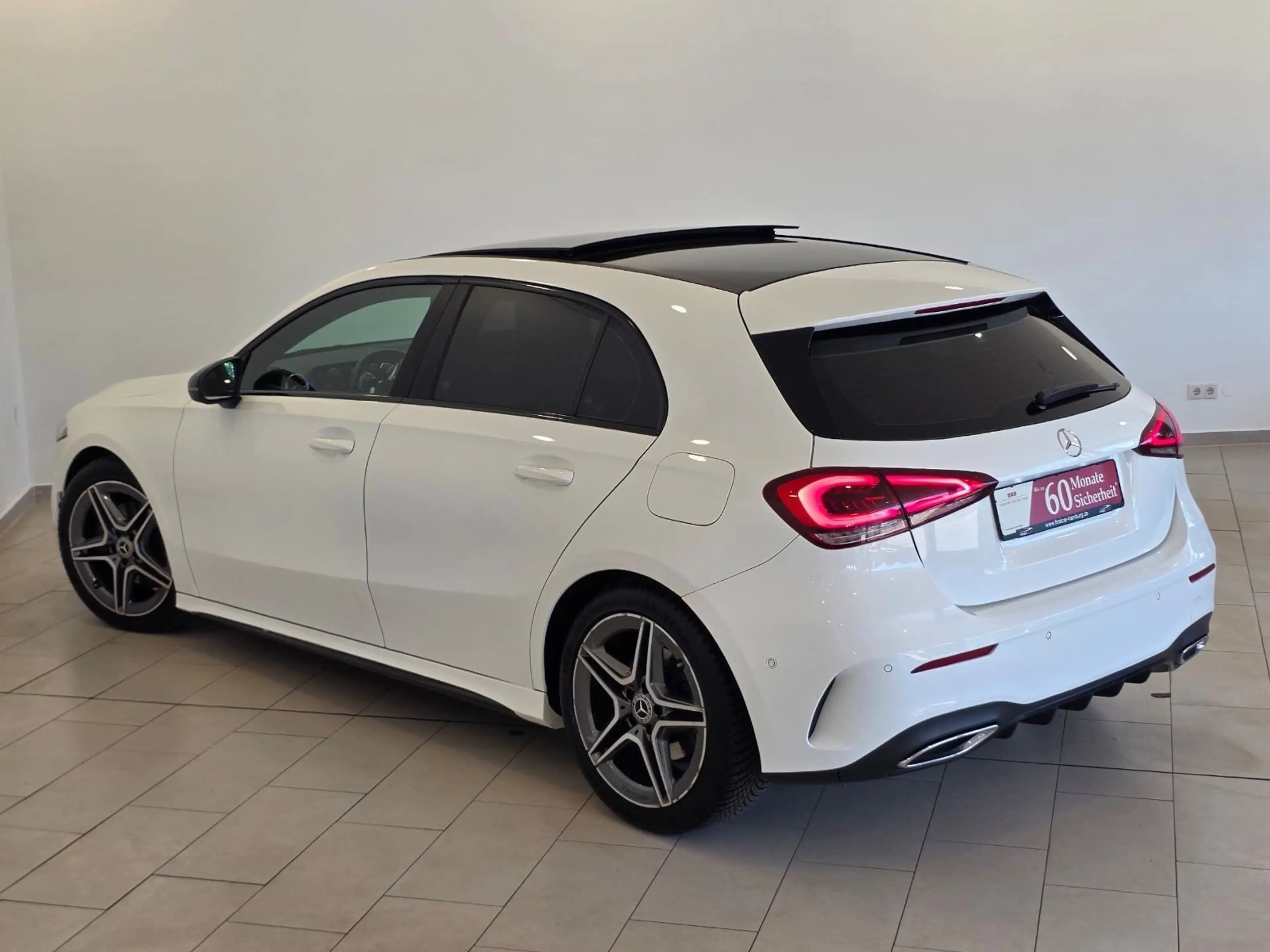 Mercedes-Benz A 200 AMG-Line|PANO|MBUX|AMBIENTE| — photo 3