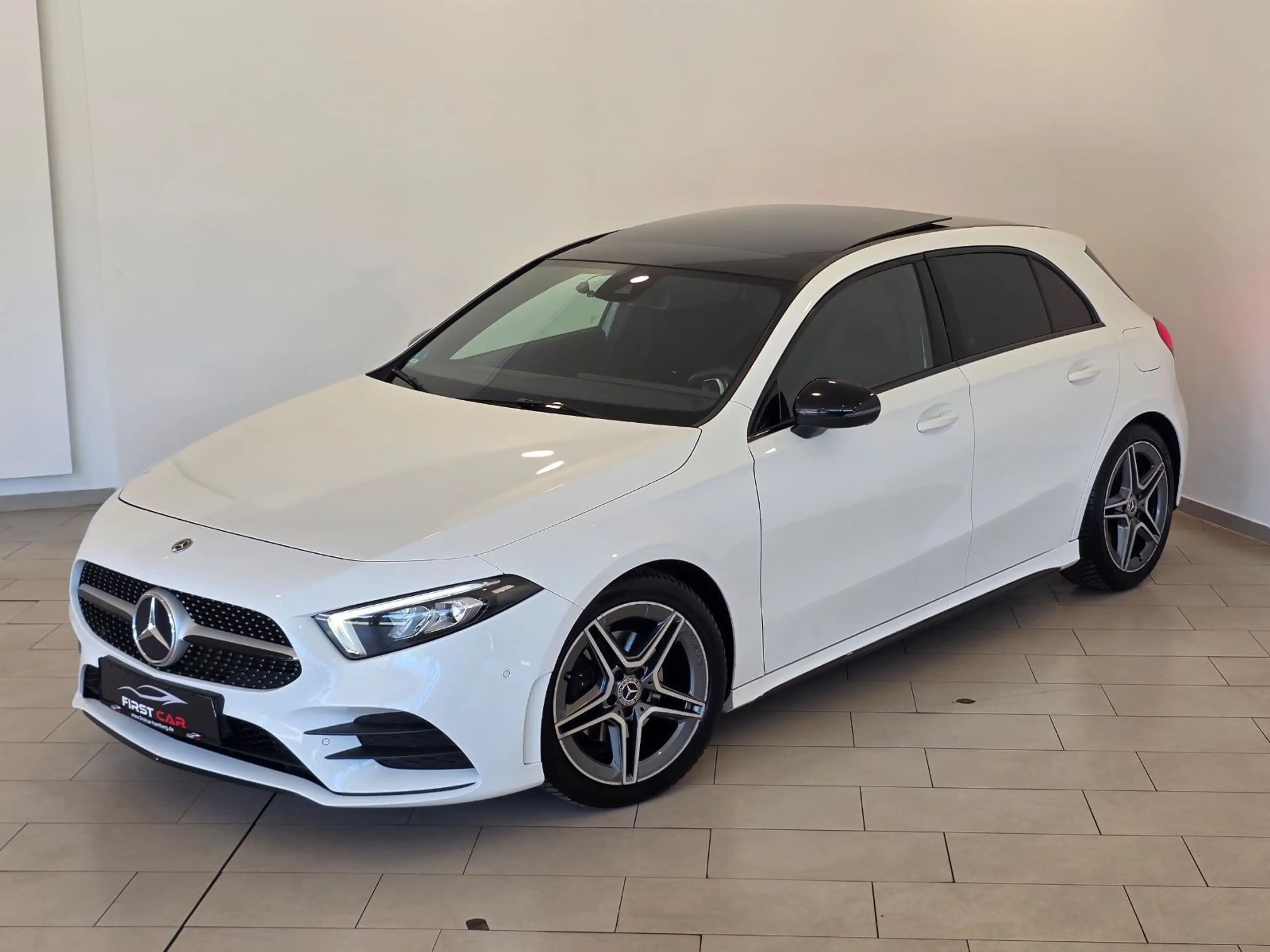 Mercedes-Benz A 200 AMG-Line|PANO|MBUX|AMBIENTE|