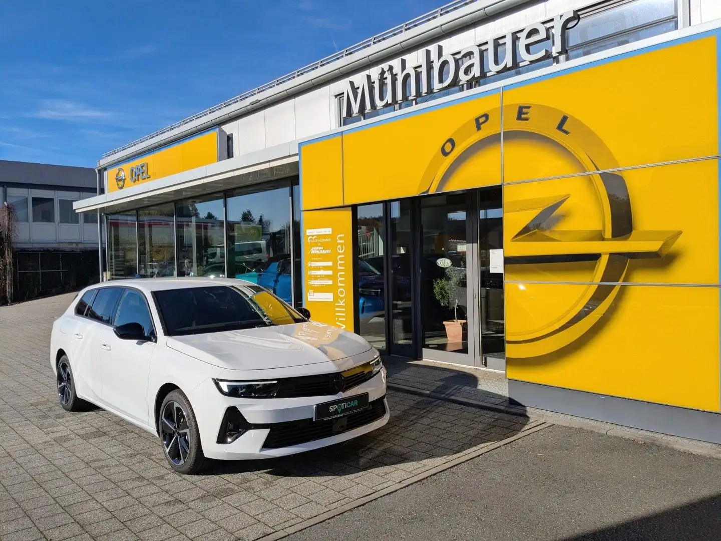 Opel Astra L Sports Tourer 1.2 GS **SHZ*Navi*PDC** Weiß - 2