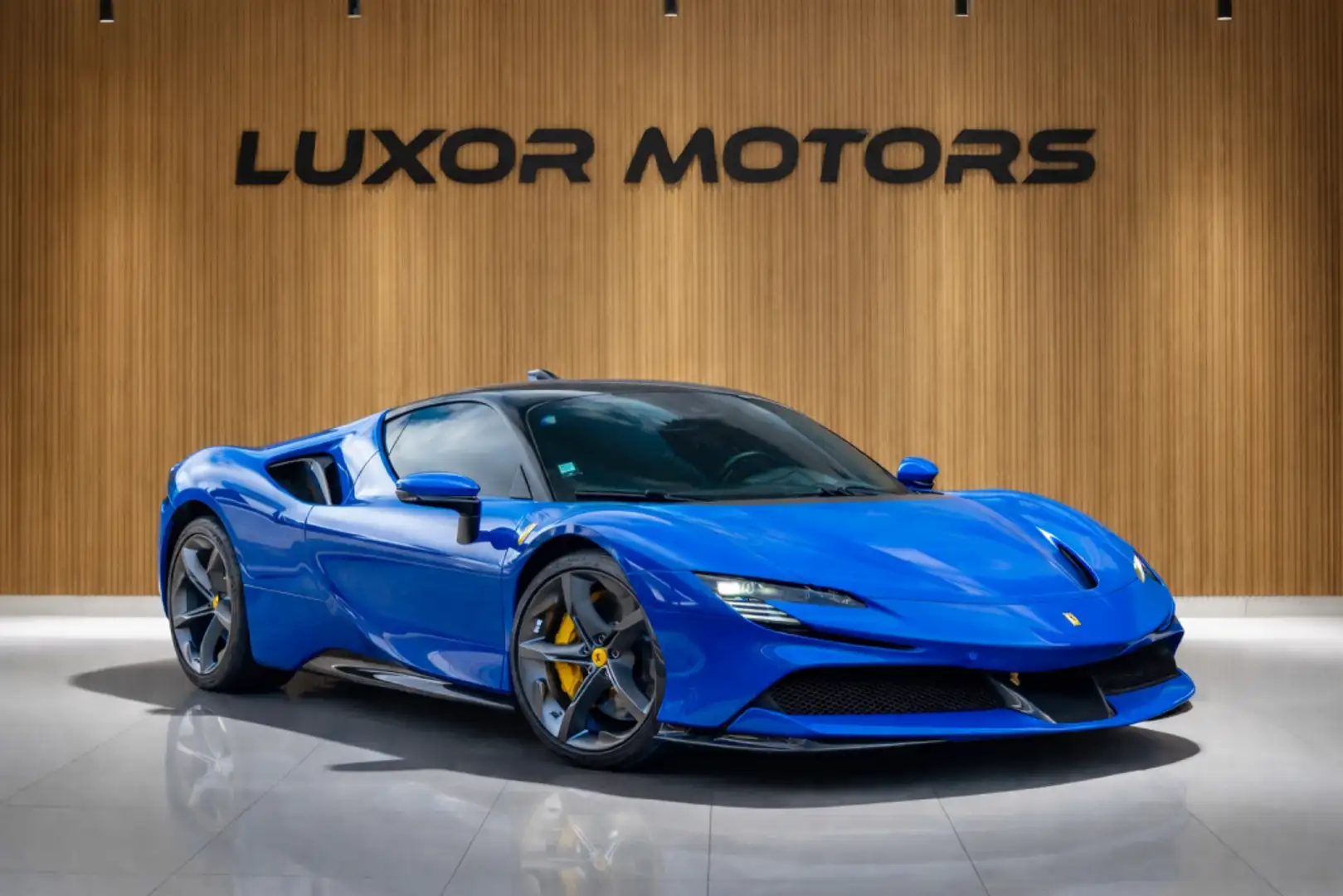 Ferrari SF90 Stradale Azul - 1