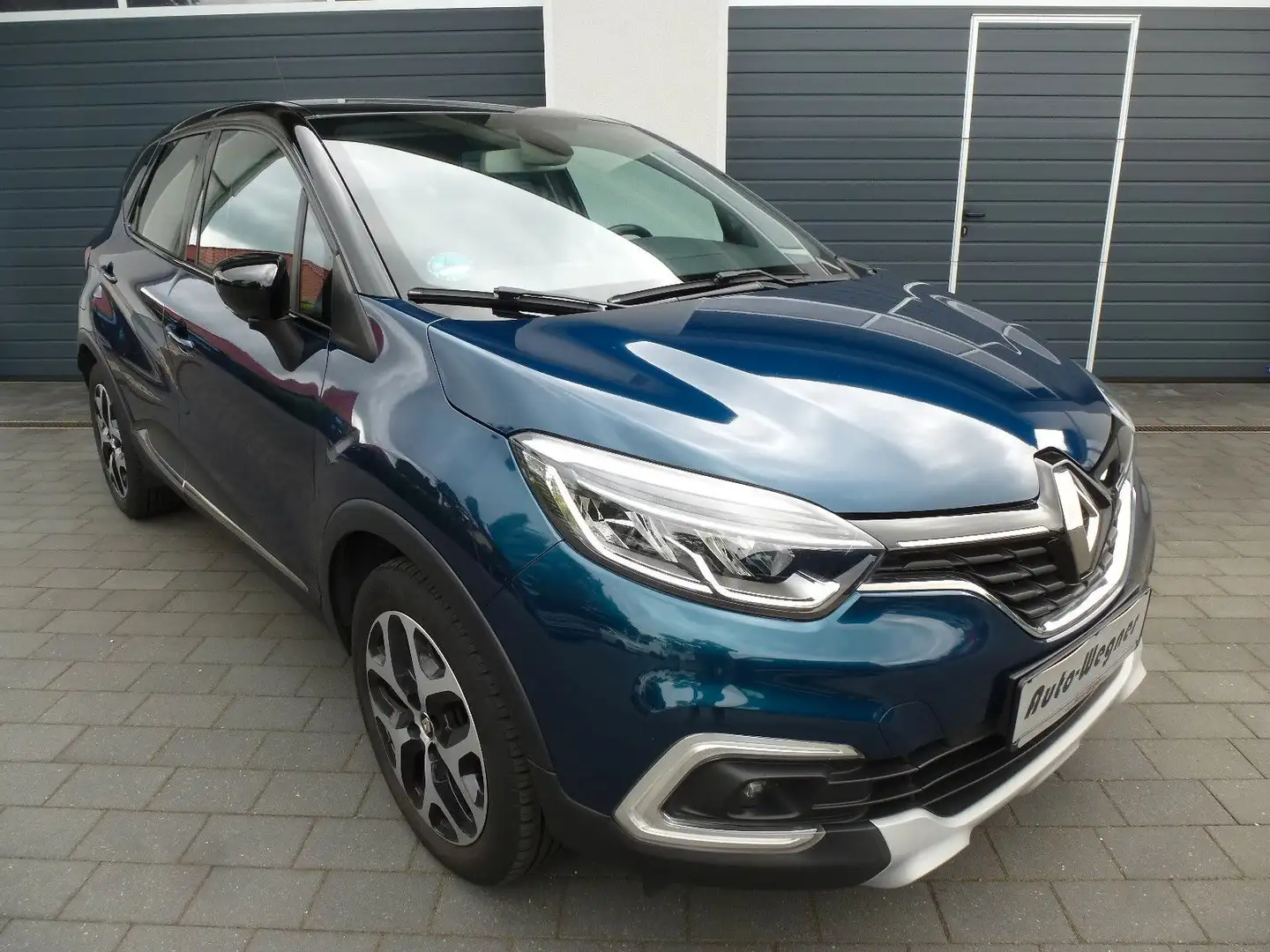 Renault Captur TCe 90 Intens LED Navi SHZ Temp Regens. Blau - 2
