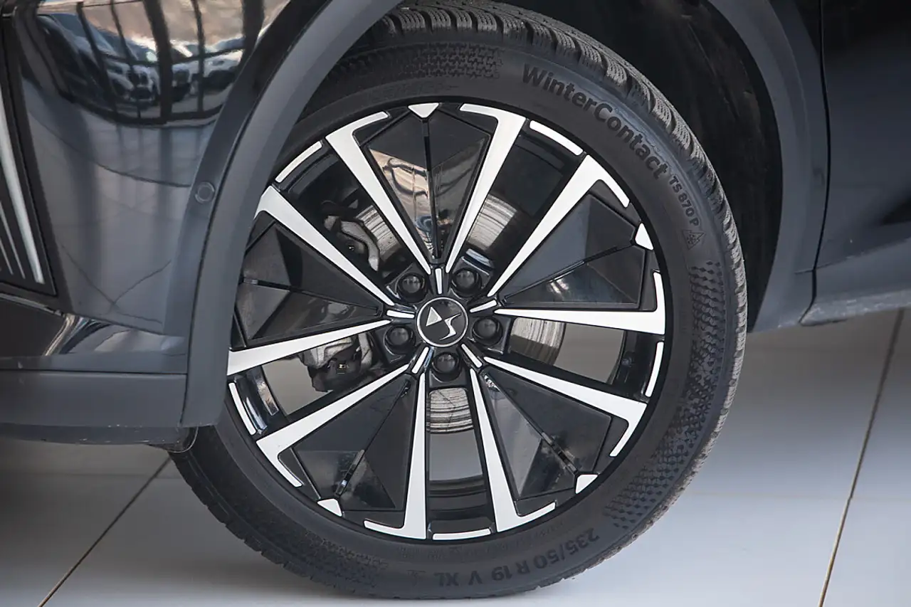 DS Automobiles DS 7 Crossback 2025