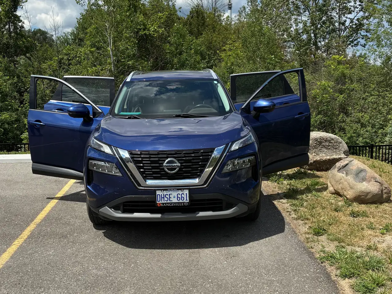 Nissan Rogue снимка Nissan Rogue