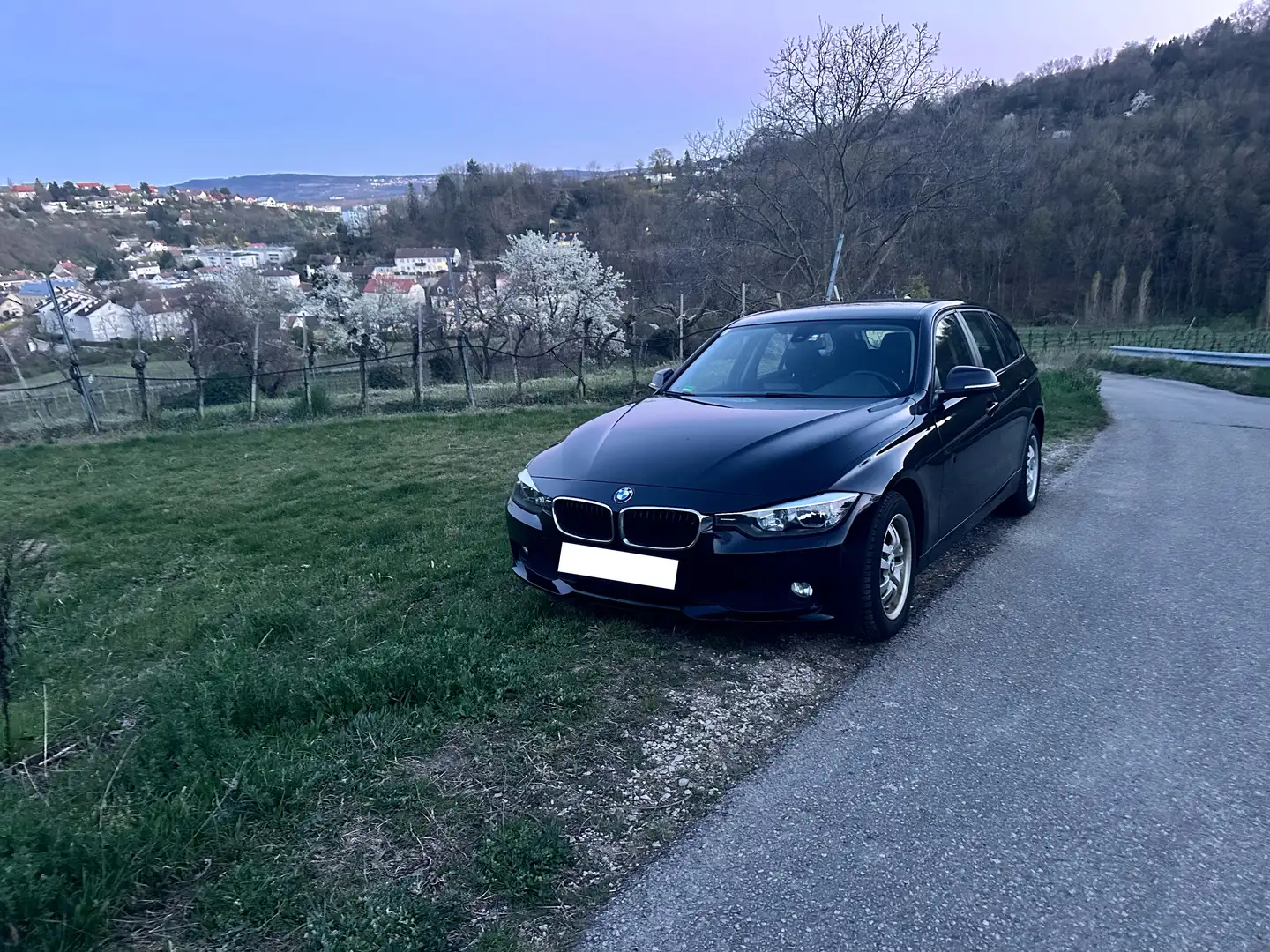 BMW 316 316d Touring Schwarz - 2