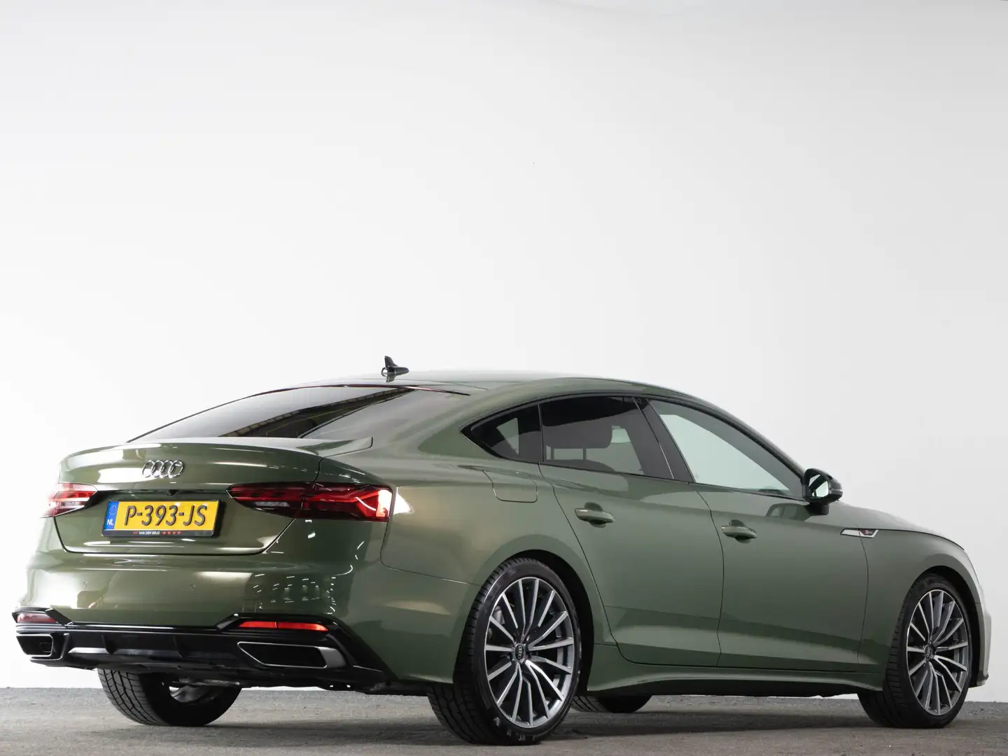 Audi A5 Sportback S-Line 35 TFSI 150 pk Automaat Competiti Groen - 2