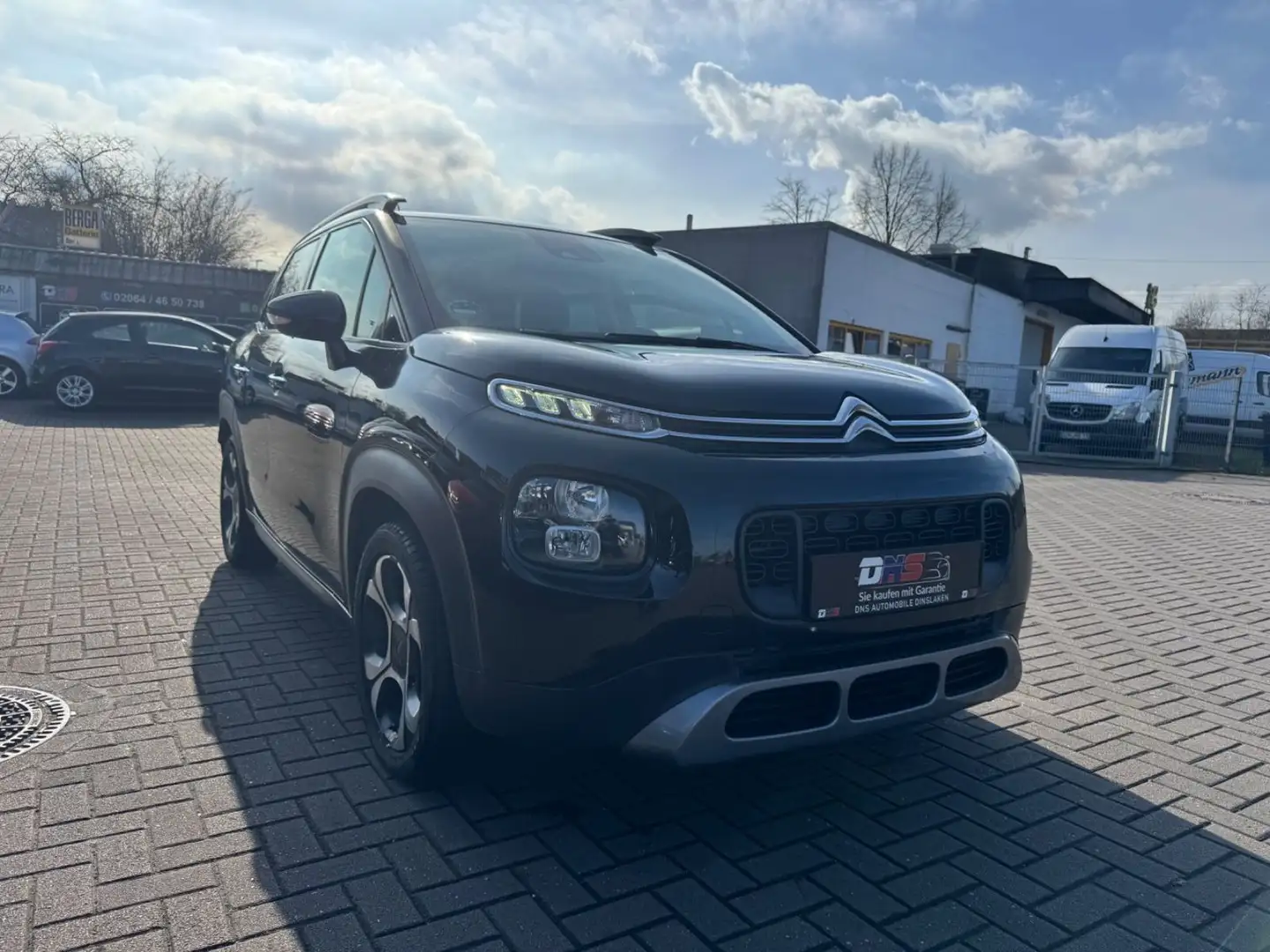 Citroen C3 Aircross Shine*TÜV NEU*GARANTIE* Schwarz - 1