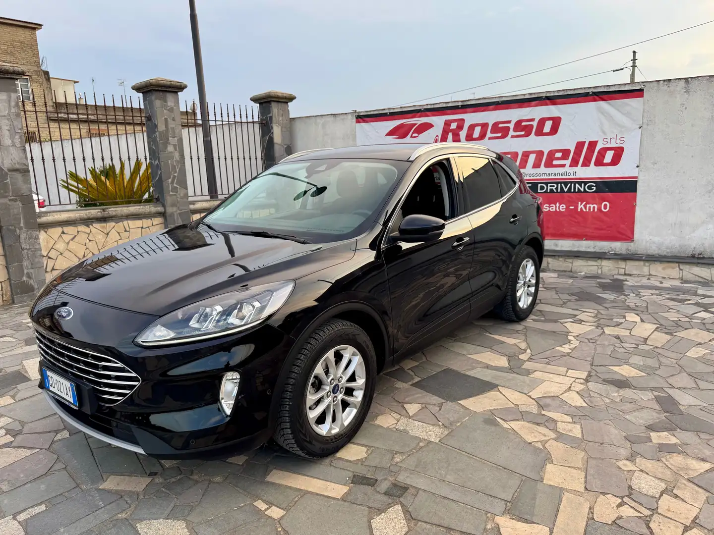 Ford Kuga Kuga 1.5 ecoblue Titanium - UNICO PROPRIETARIO Nero - 2