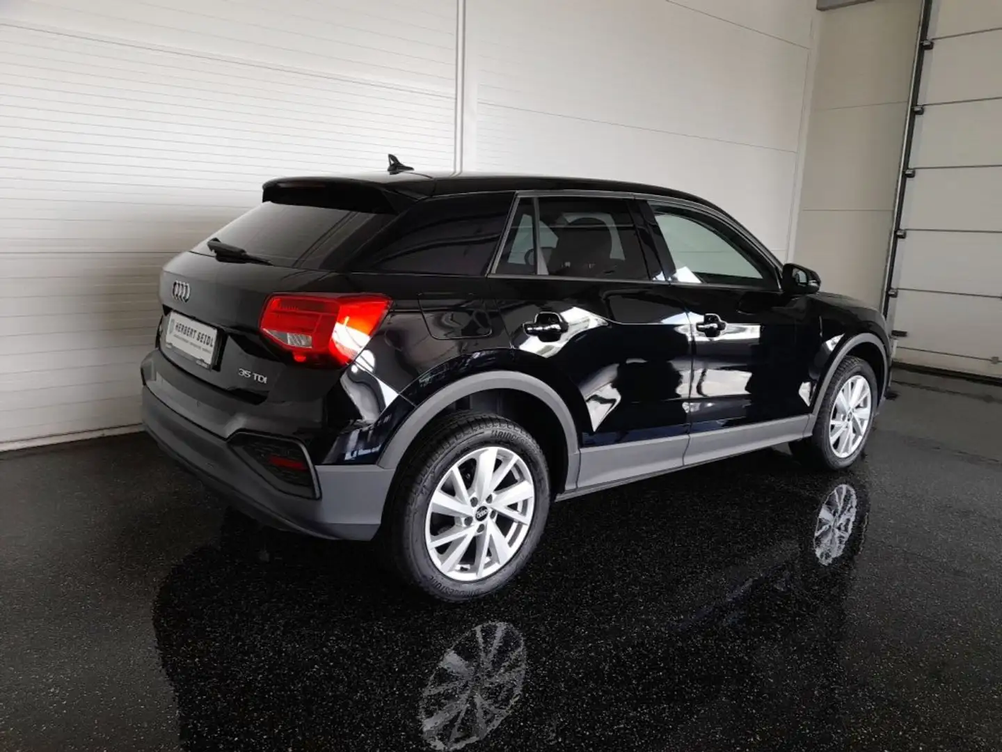 Audi Q2 35 TDI S-tr. *17 ZOLL / VOLL LED / NAVI / KAMERA / KLIMAAUT. / E-KLAPPE* Schwarz - 2