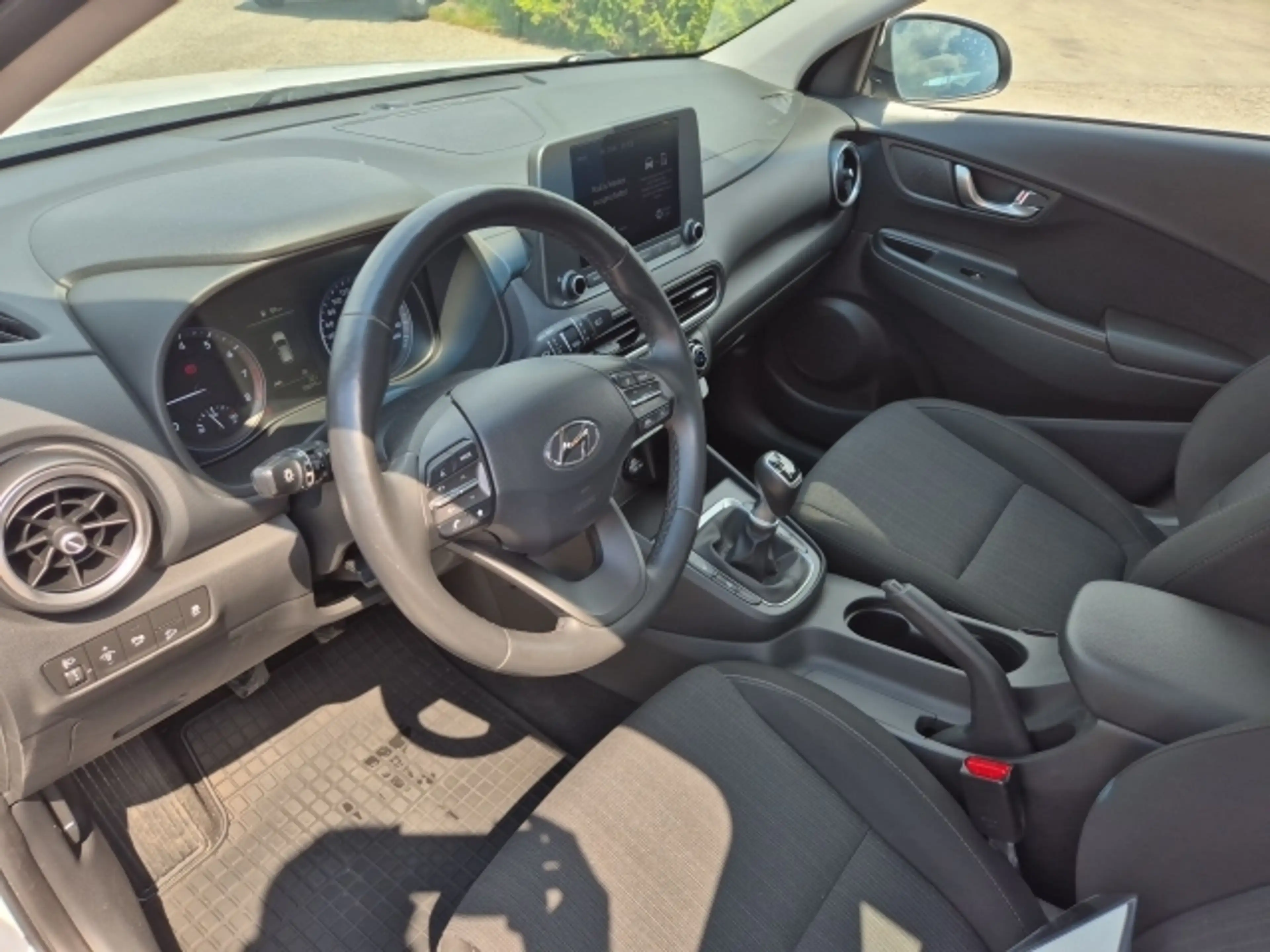 Hyundai KONA Kona 1,0 T-GDi 2WD Smart Line — photo 9