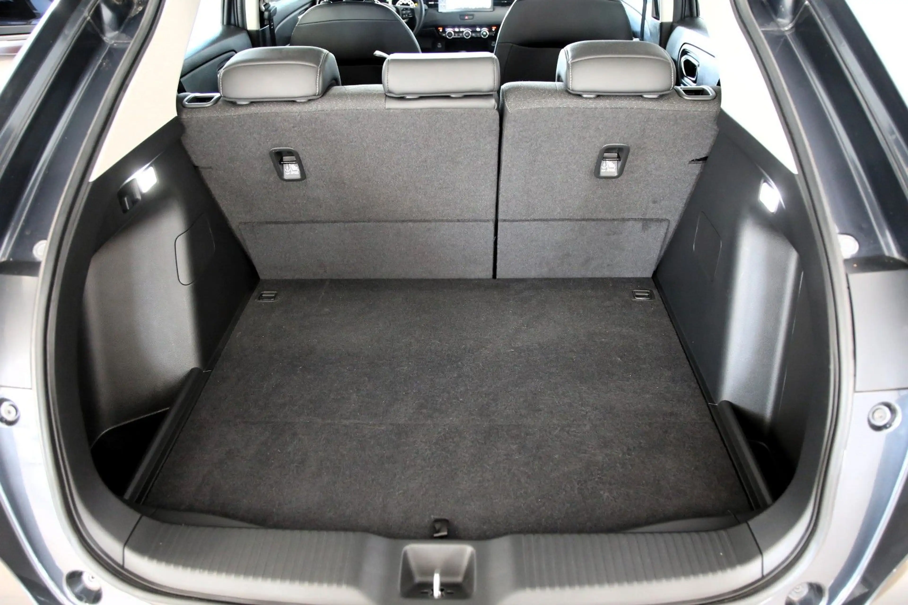 Honda HR-V Advance RFK LHZ elektr. Heckklappe Navi SHZ — photo 7