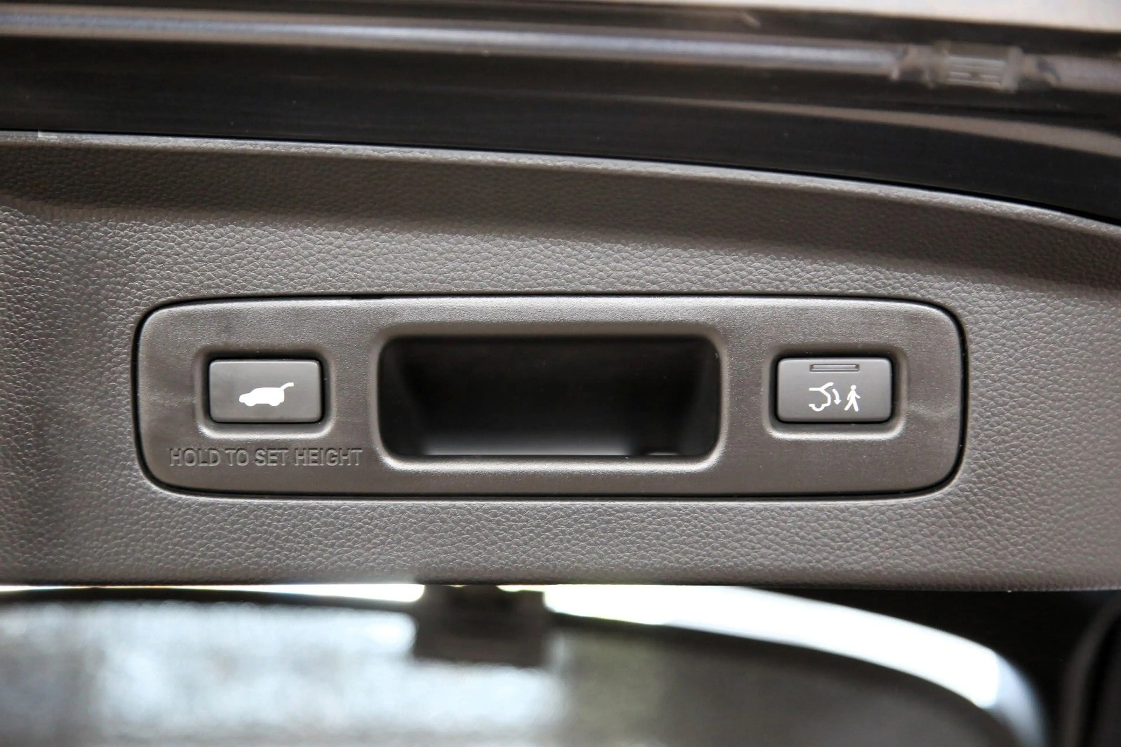 Honda HR-V Advance RFK LHZ elektr. Heckklappe Navi SHZ — photo 19