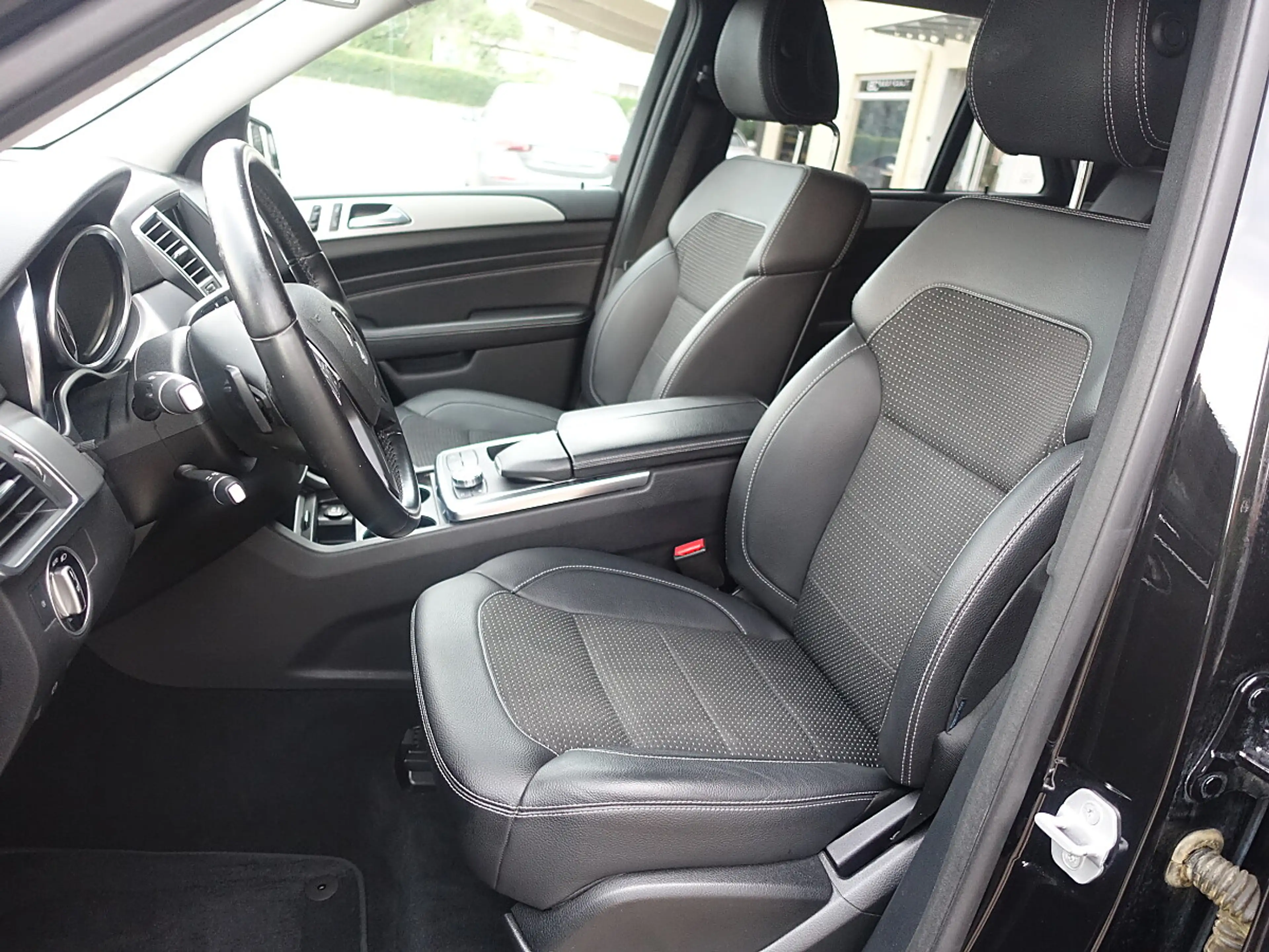 Mercedes-Benz ML 350 CDI DPF 4MATIC — photo 12