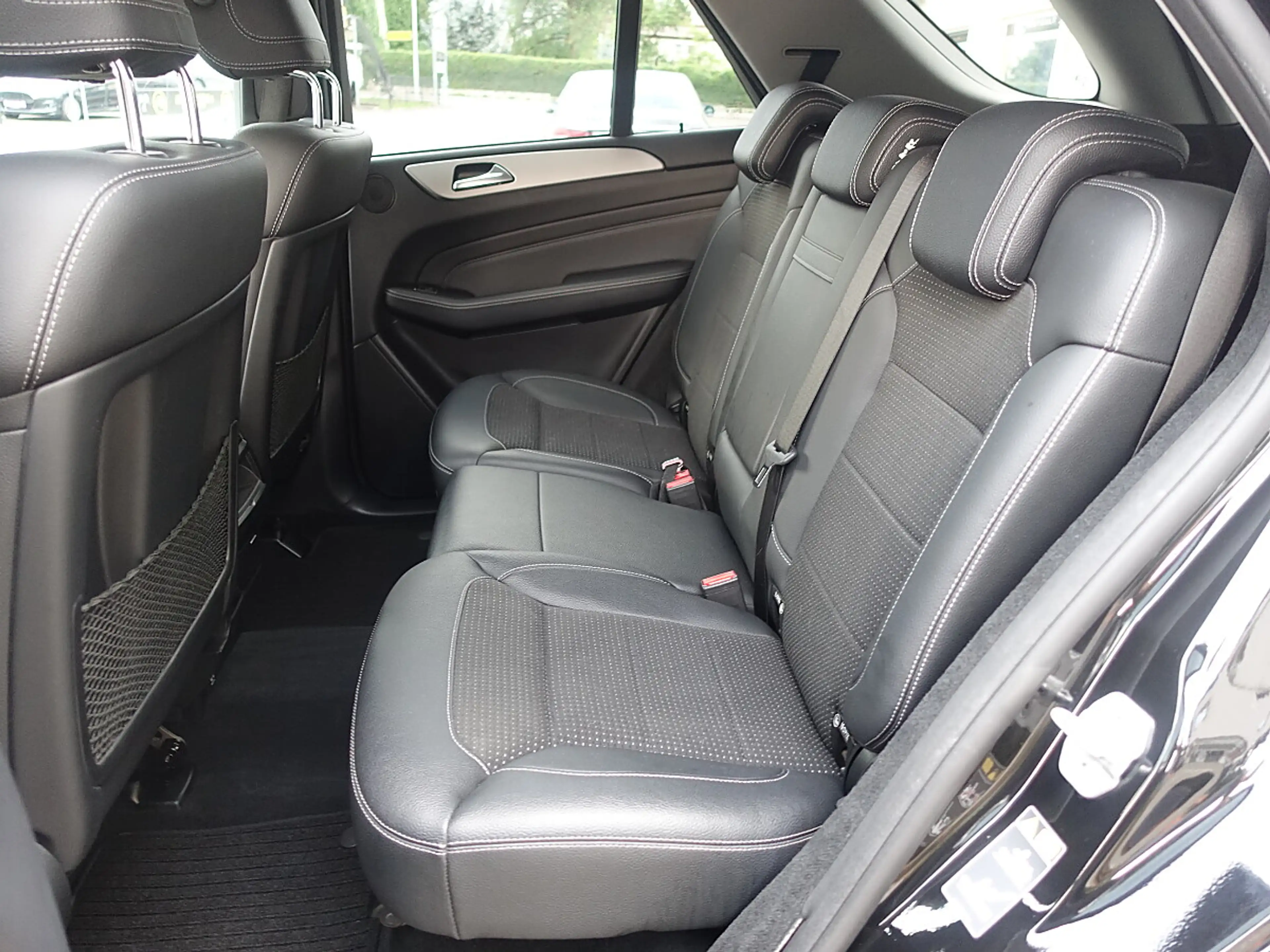 Mercedes-Benz ML 350 CDI DPF 4MATIC — photo 11