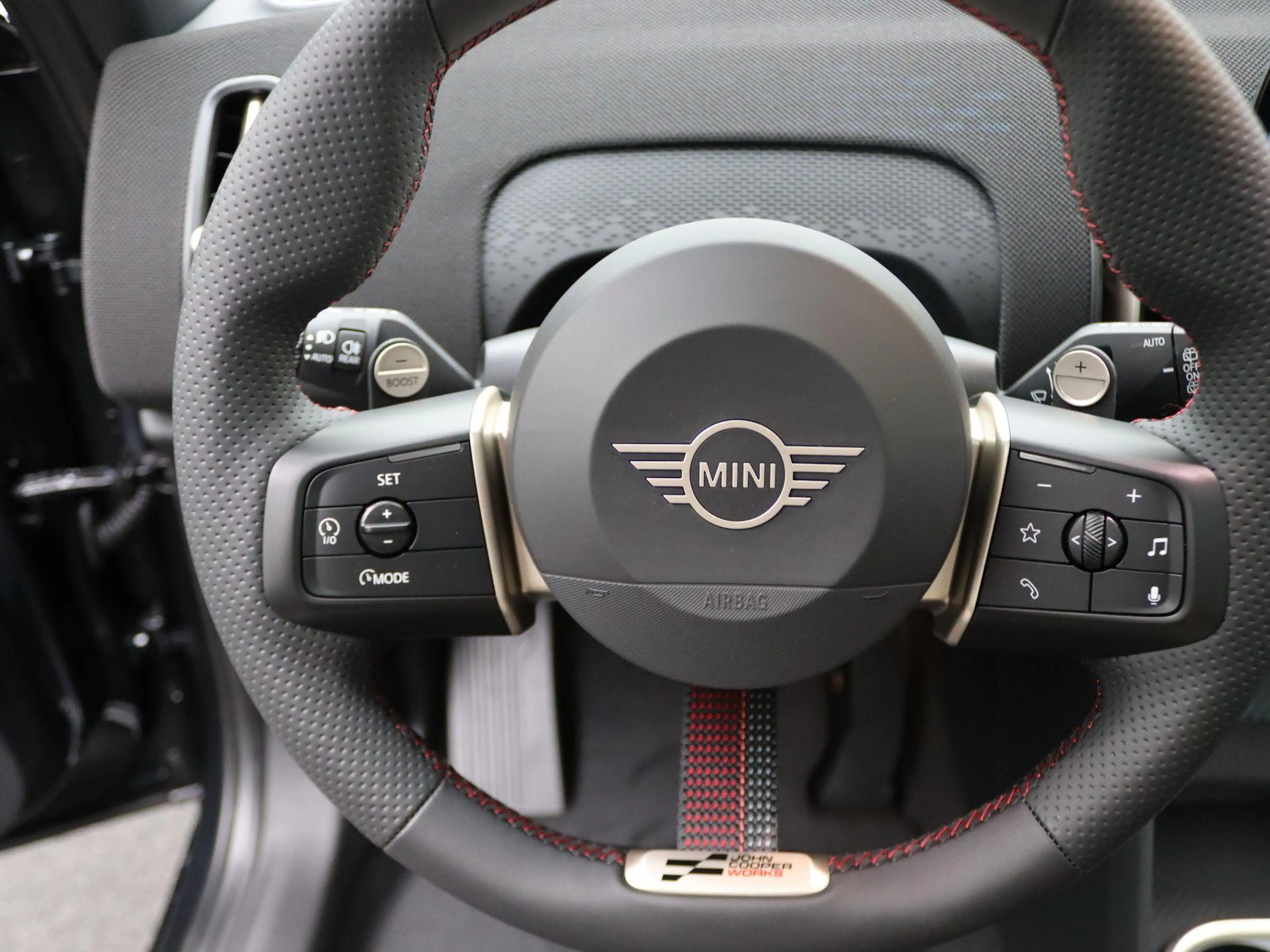 MINI Countryman C John Cooper Works + Pakket L + Glazen panoramadak — photo 13