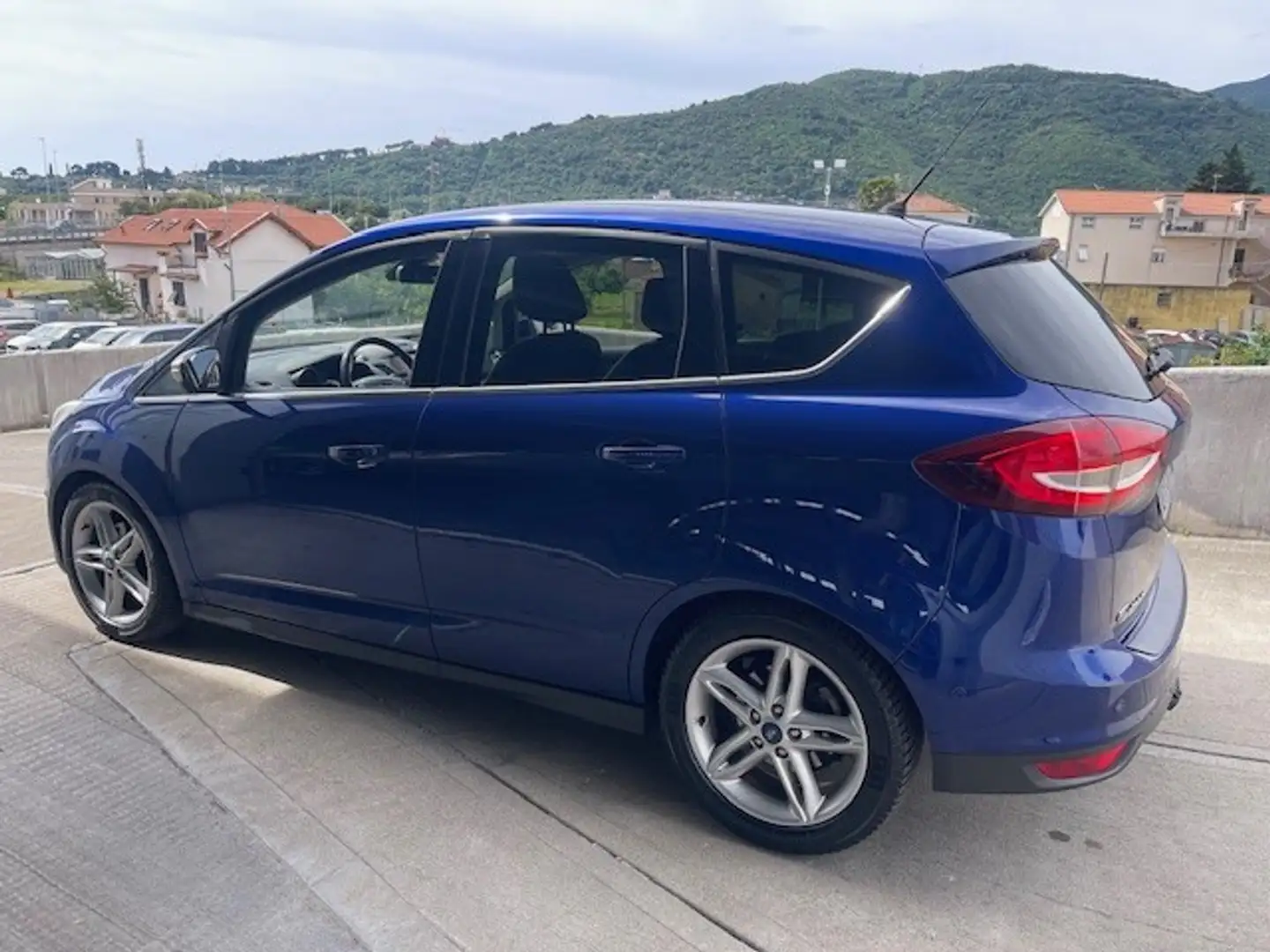 Ford C-Max 1.5 TDCi 120CV Powershift Start&Stop Titanium Azul - 2