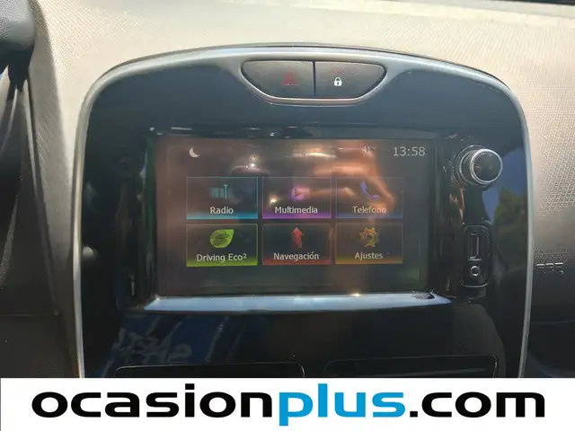 Renault Clio view 8