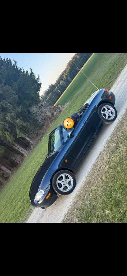Mazda MX-5 1.6i 16V, foto 2