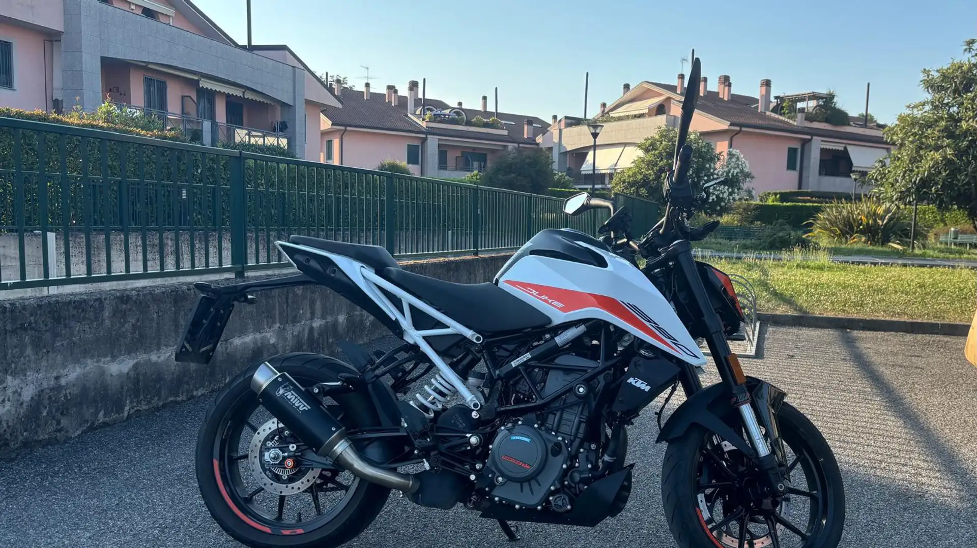 KTM 390 Duke Oranžová - 2