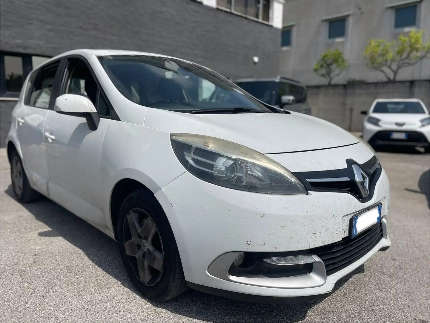 Renault Scenic X-MOD 1.5DCI ENERGY 110CV Weiß - 1