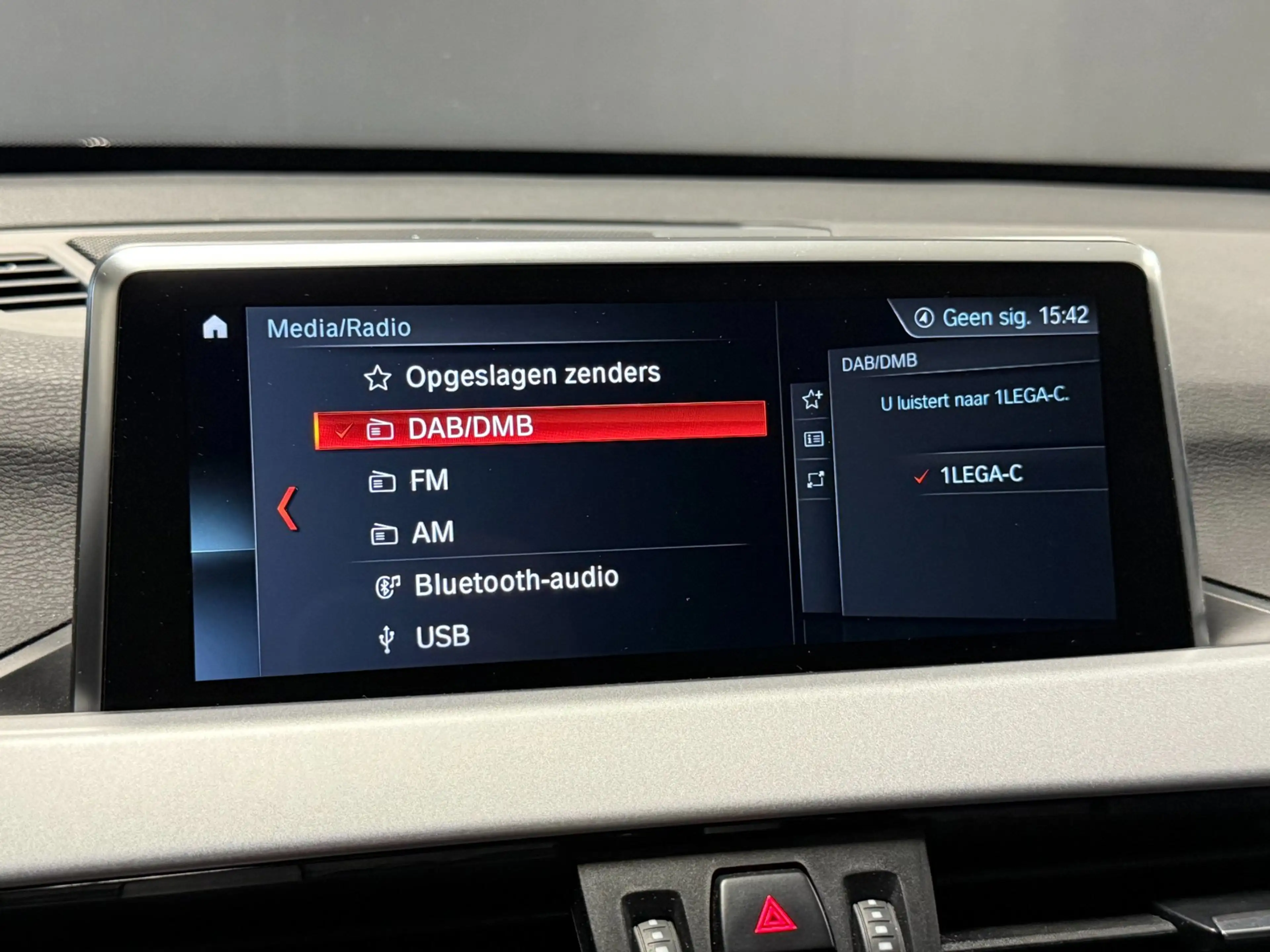 BMW X1 XDrive25e|TREKHAAK|PDC|CAMERA|KEYLESS|LEDER|ACC|ST — photo 32