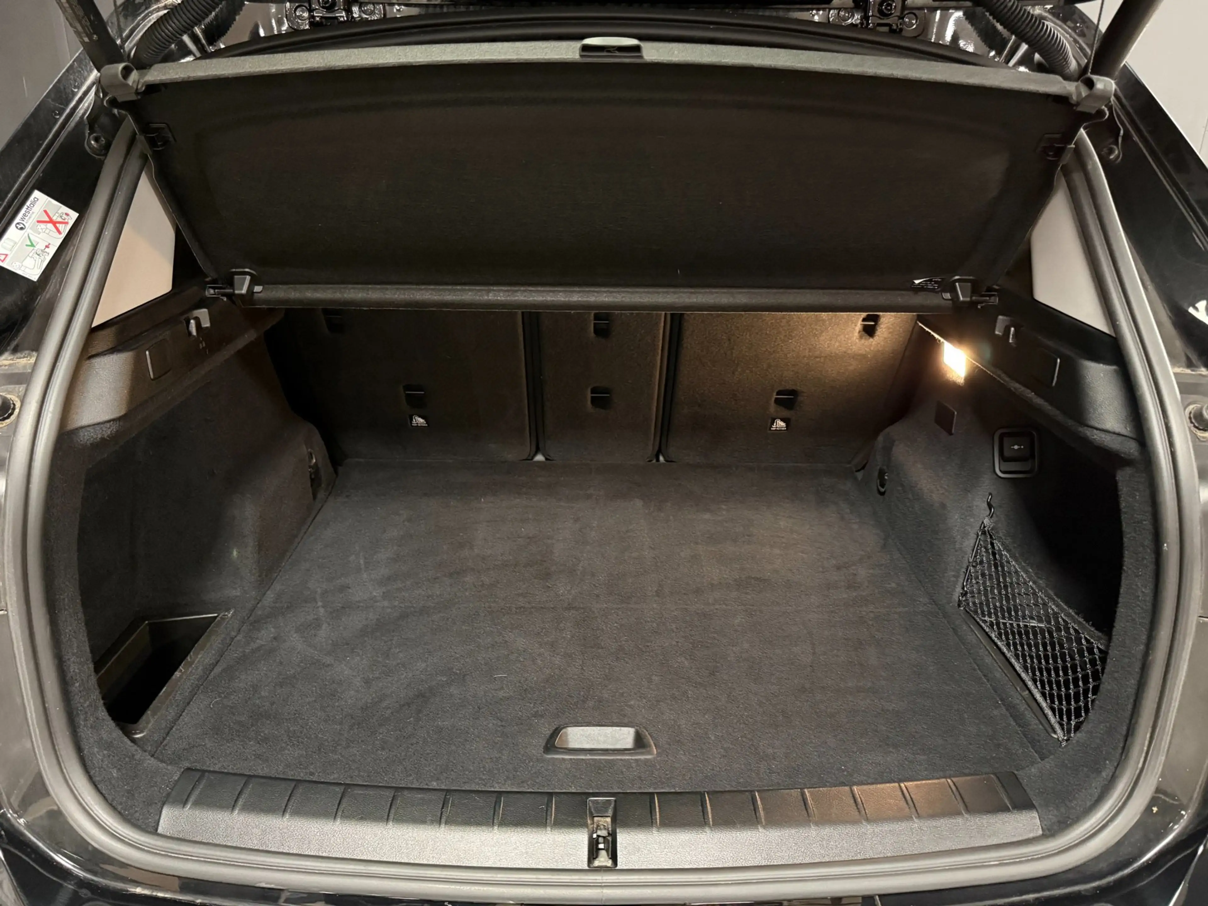 BMW X1 XDrive25e|TREKHAAK|PDC|CAMERA|KEYLESS|LEDER|ACC|ST — photo 8