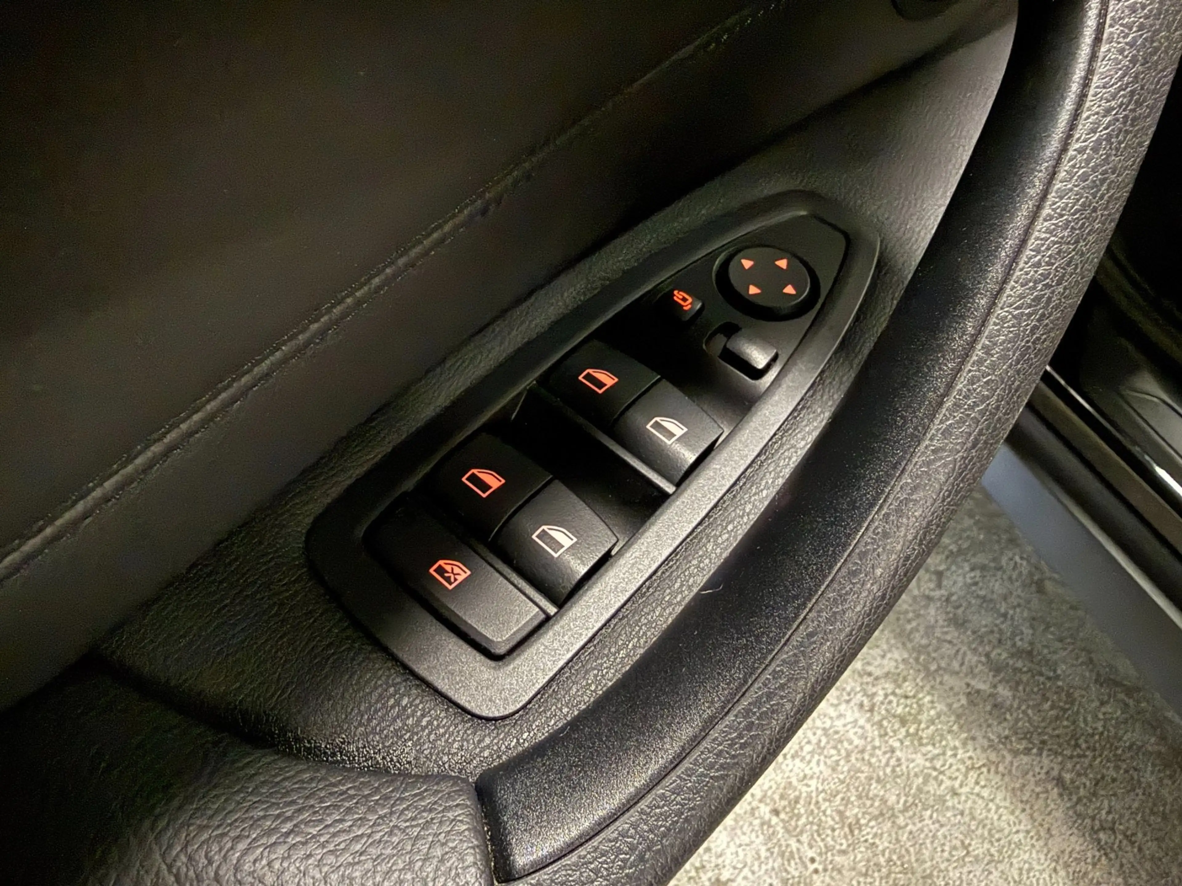 BMW X1 XDrive25e|TREKHAAK|PDC|CAMERA|KEYLESS|LEDER|ACC|ST — photo 24
