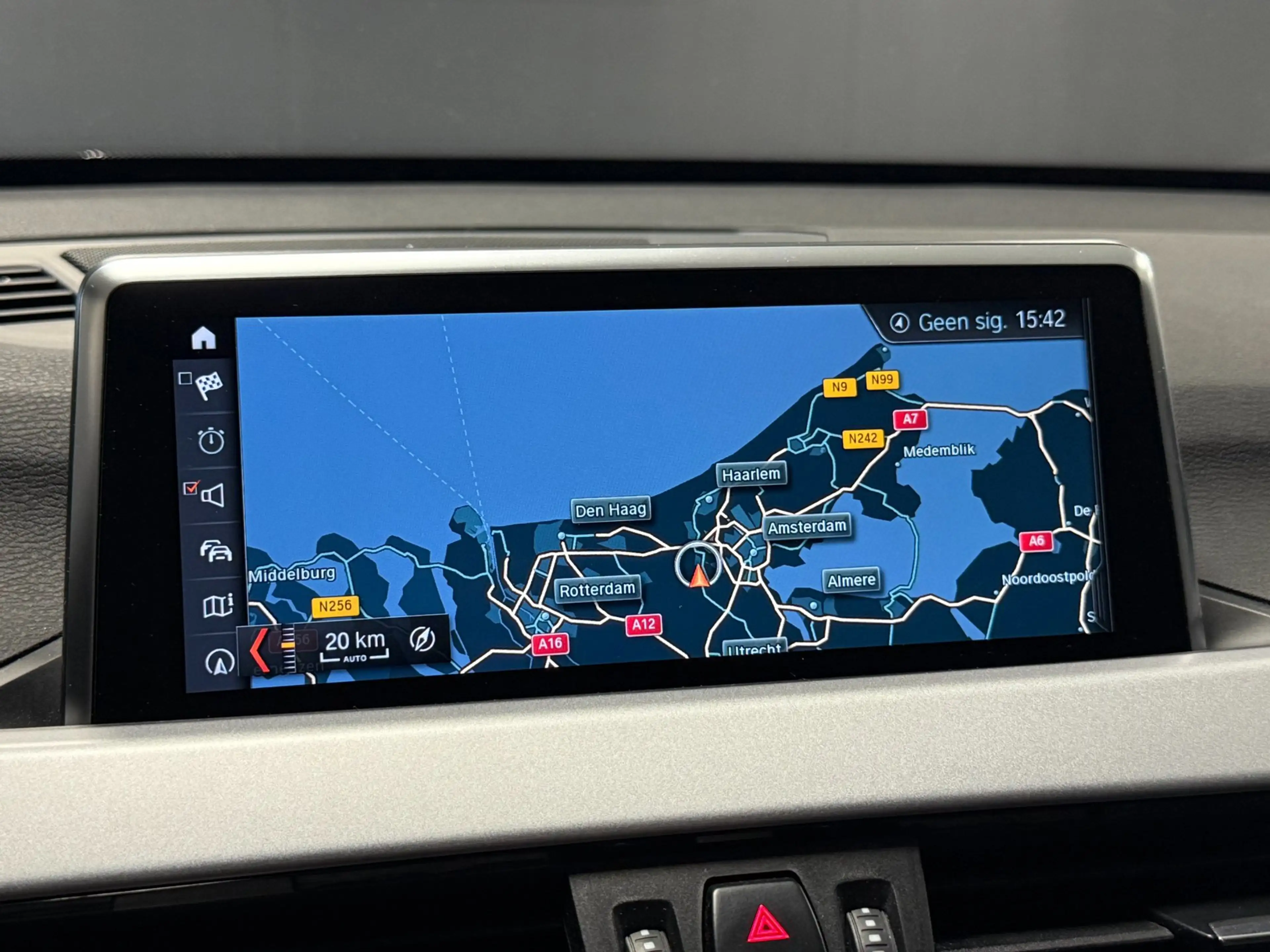BMW X1 XDrive25e|TREKHAAK|PDC|CAMERA|KEYLESS|LEDER|ACC|ST — photo 35