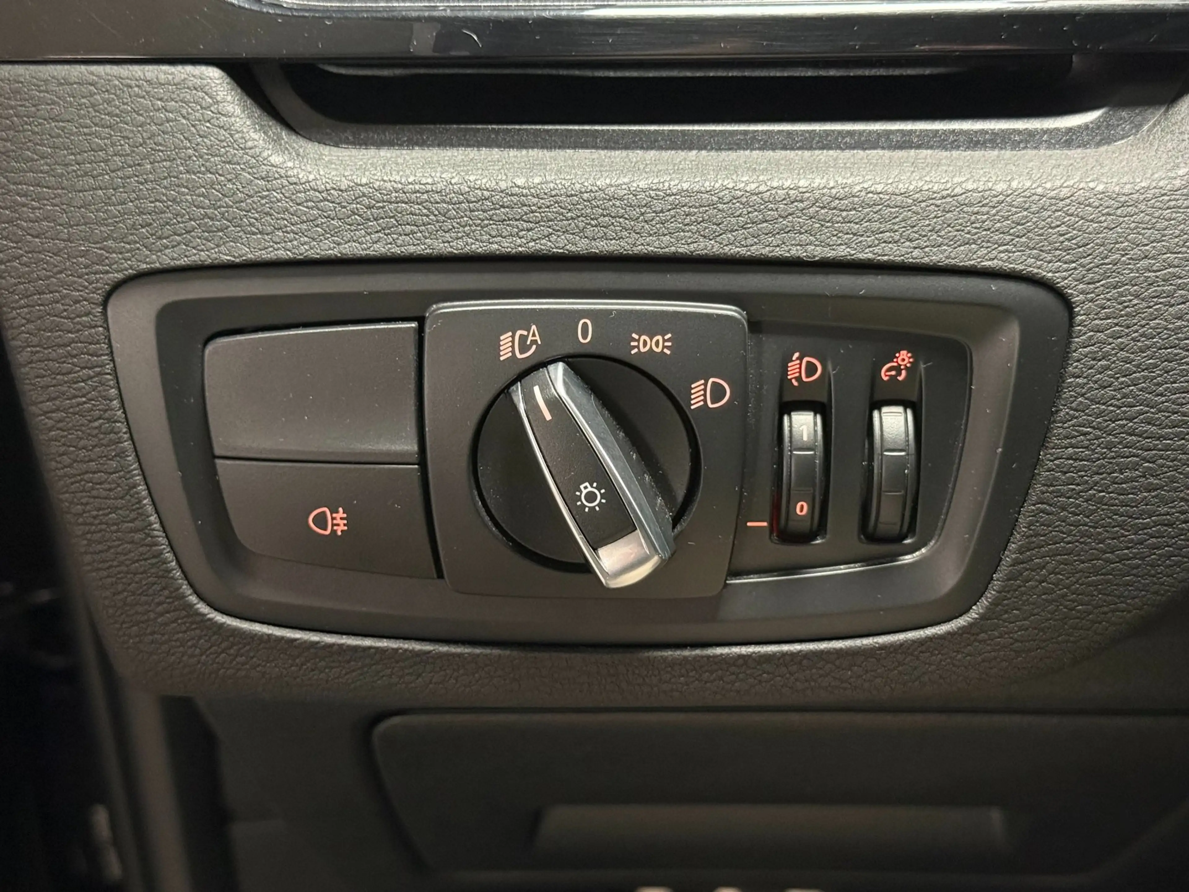 BMW X1 XDrive25e|TREKHAAK|PDC|CAMERA|KEYLESS|LEDER|ACC|ST — photo 25