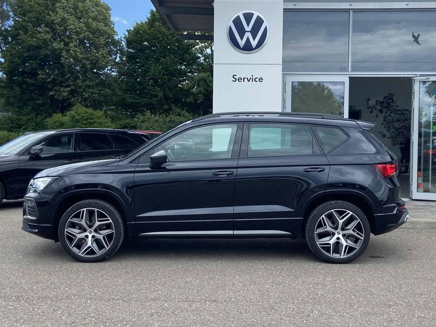 SEAT Ateca 1.5 TSI DSG FR-LINE 19"+PAKET-M1+BEATS+EL. Schwarz - 2