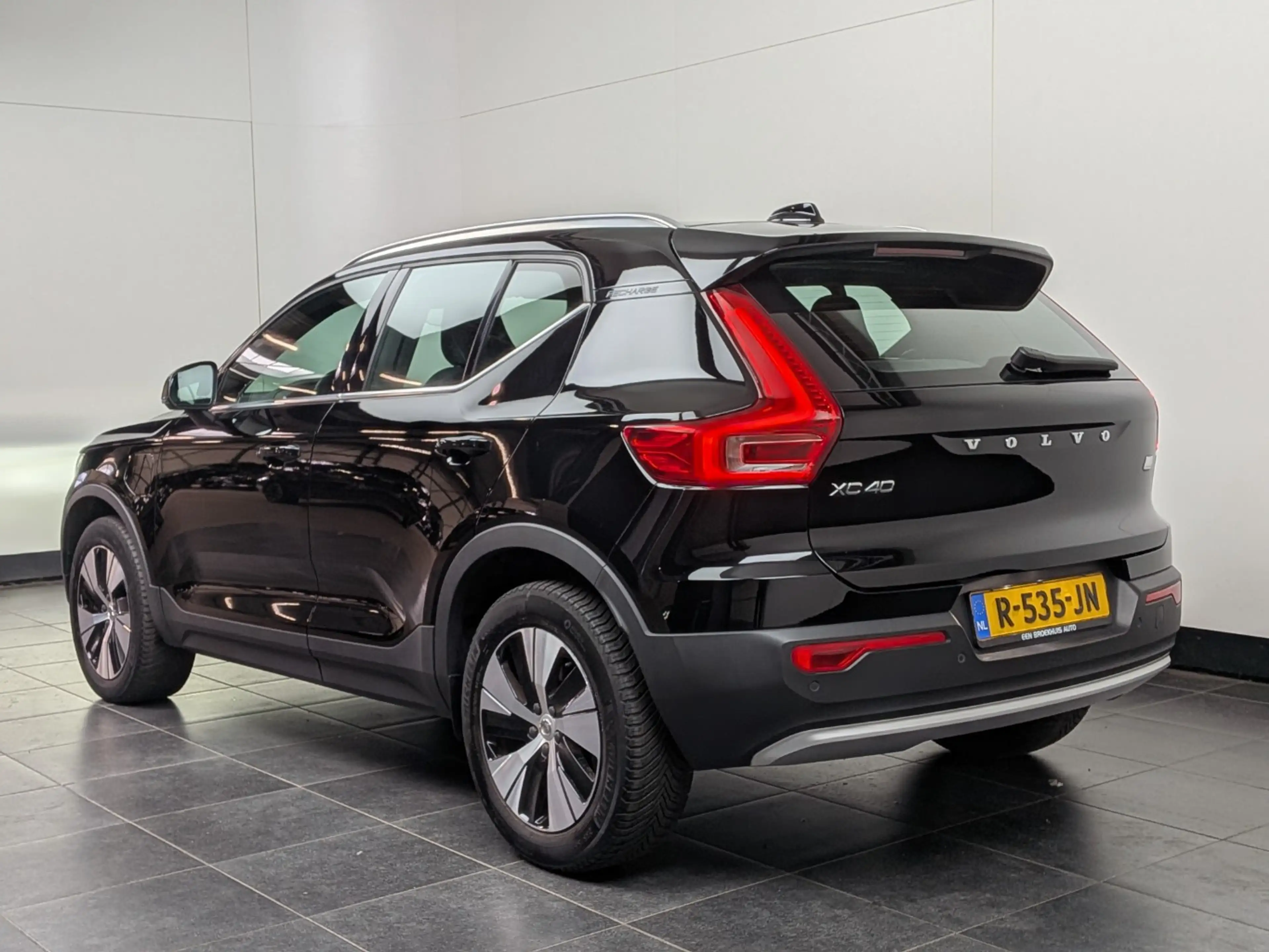 Volvo XC40 1.5 T4 Plug-in hybrid Plus Bright | Trekhaak | Pil — photo 3