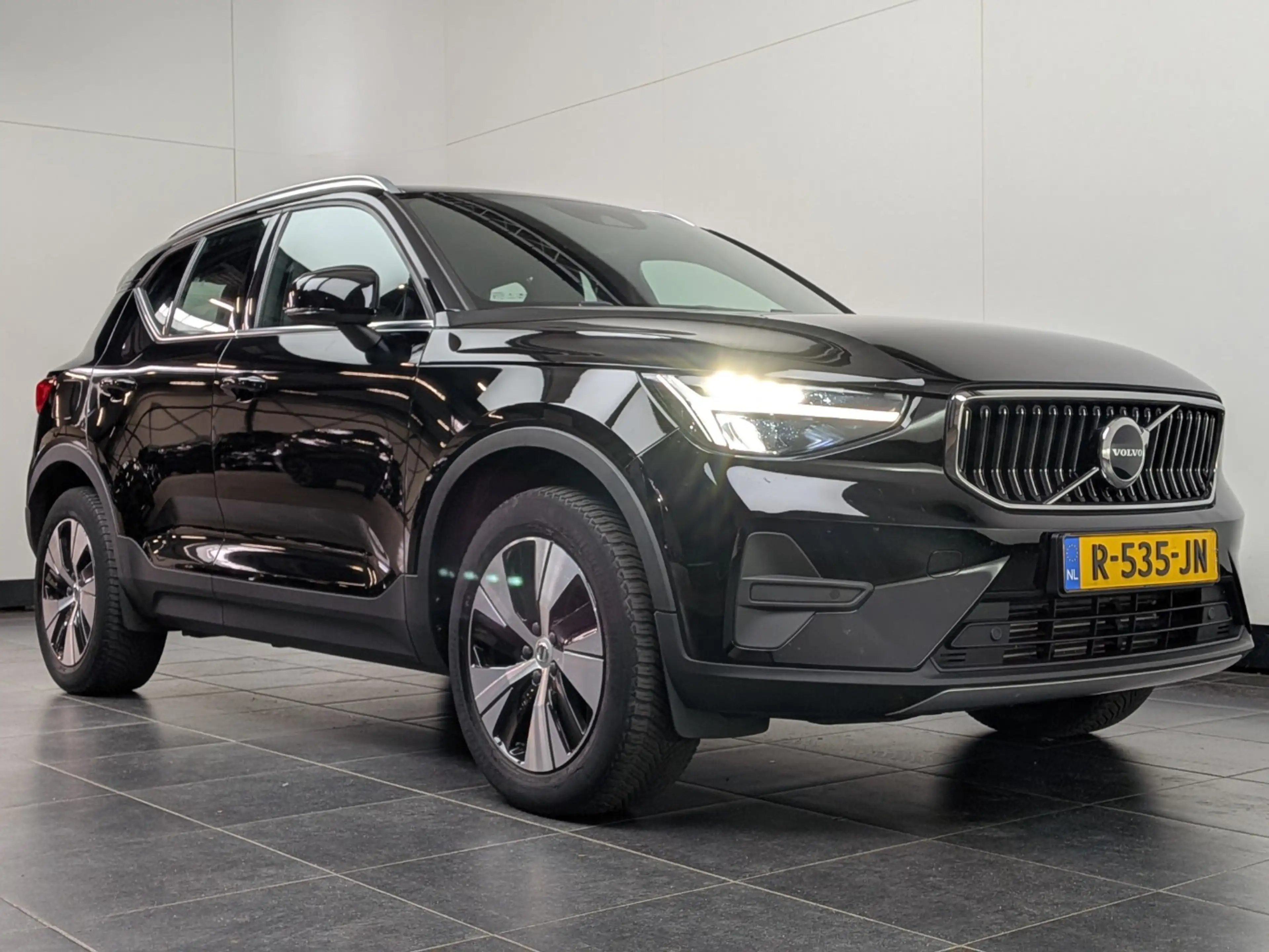 Volvo XC40 1.5 T4 Plug-in hybrid Plus Bright | Trekhaak | Pil — photo 2