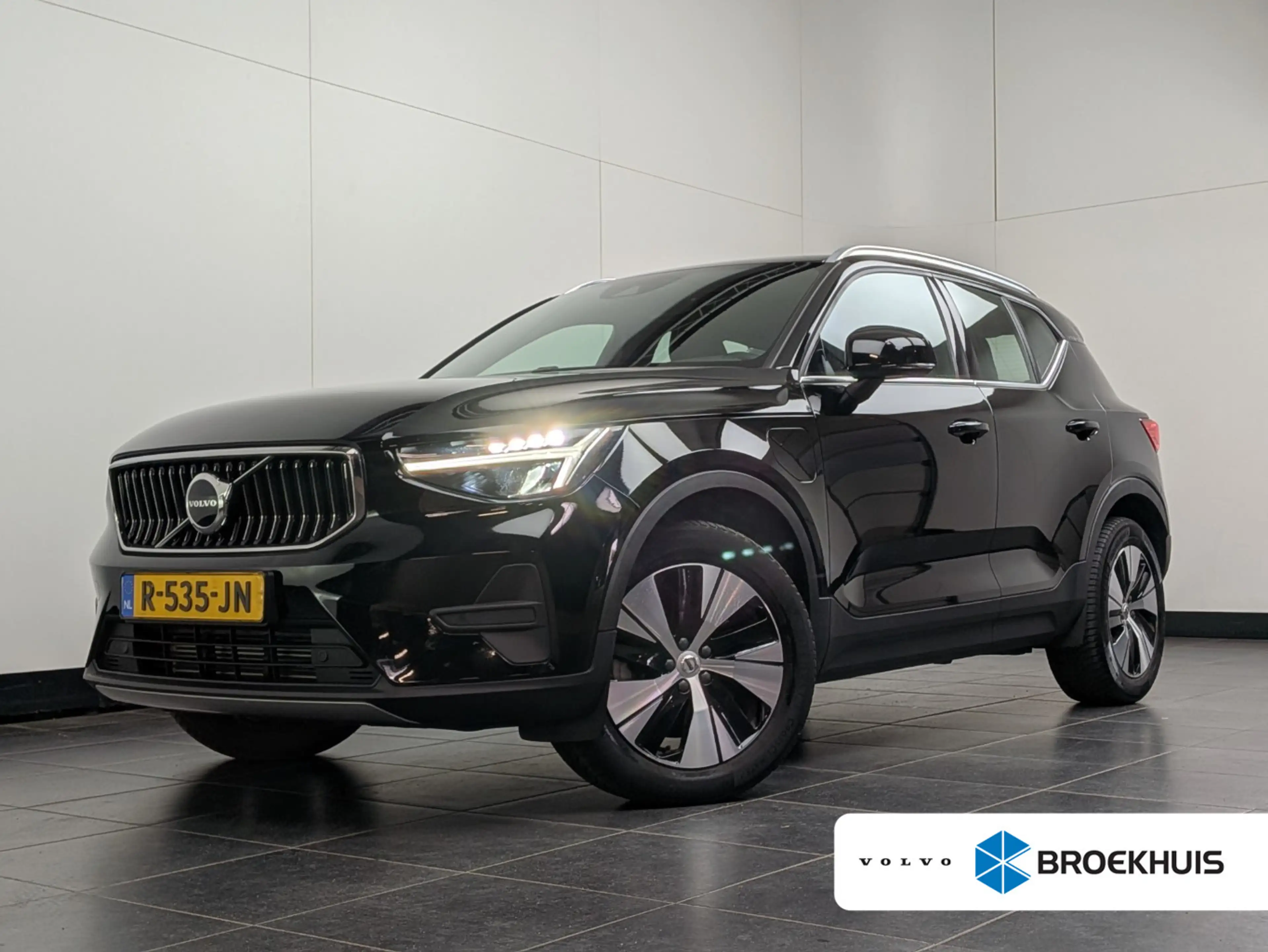 Volvo XC40 1.5 T4 Plug-in hybrid Plus Bright | Trekhaak | Pil
