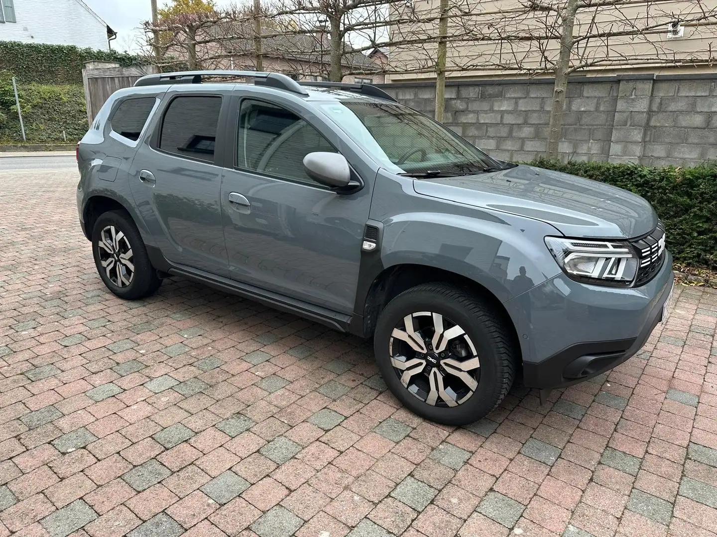 Dacia Duster Up & Go ECO-G 100 Journey + Gris - 1