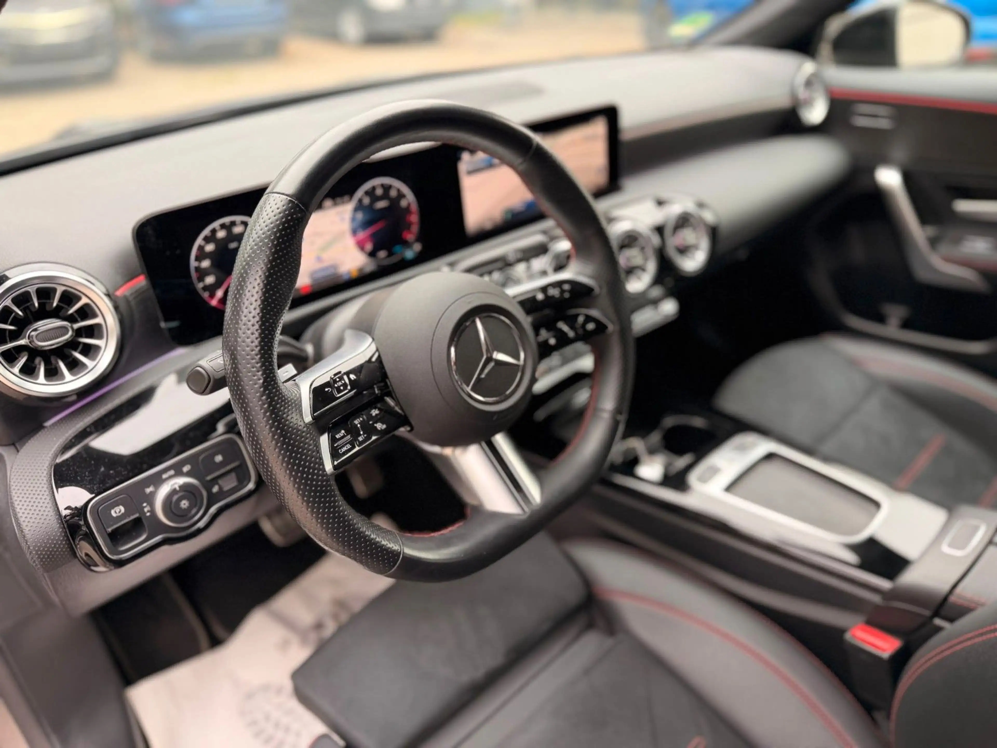 Mercedes-Benz A 200 Limousine MH AMG Line/Multibeam — photo 12