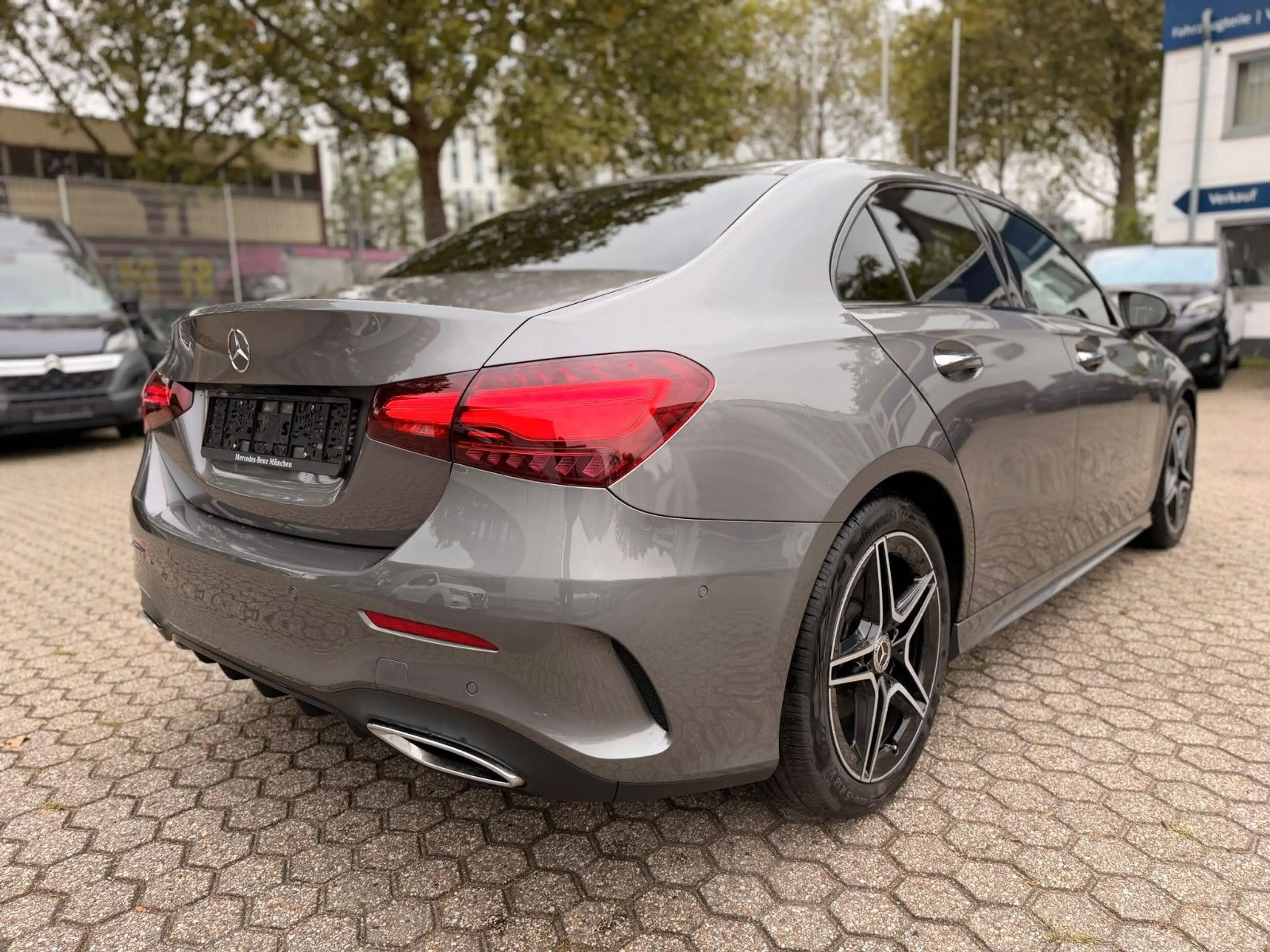 Mercedes-Benz A 200 Limousine MH AMG Line/Multibeam — photo 7