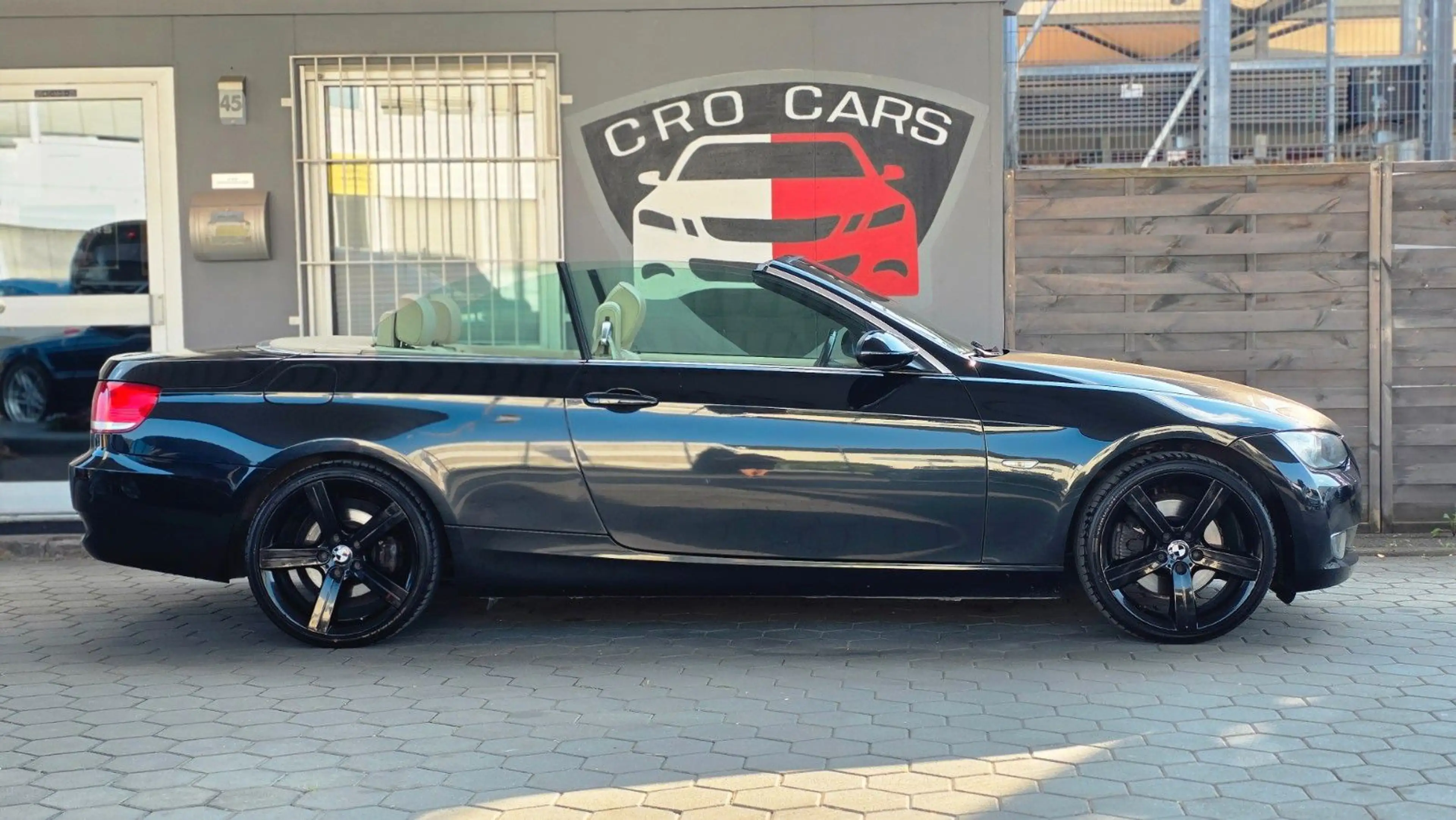BMW 325 3 Cabrio 325i — photo 2