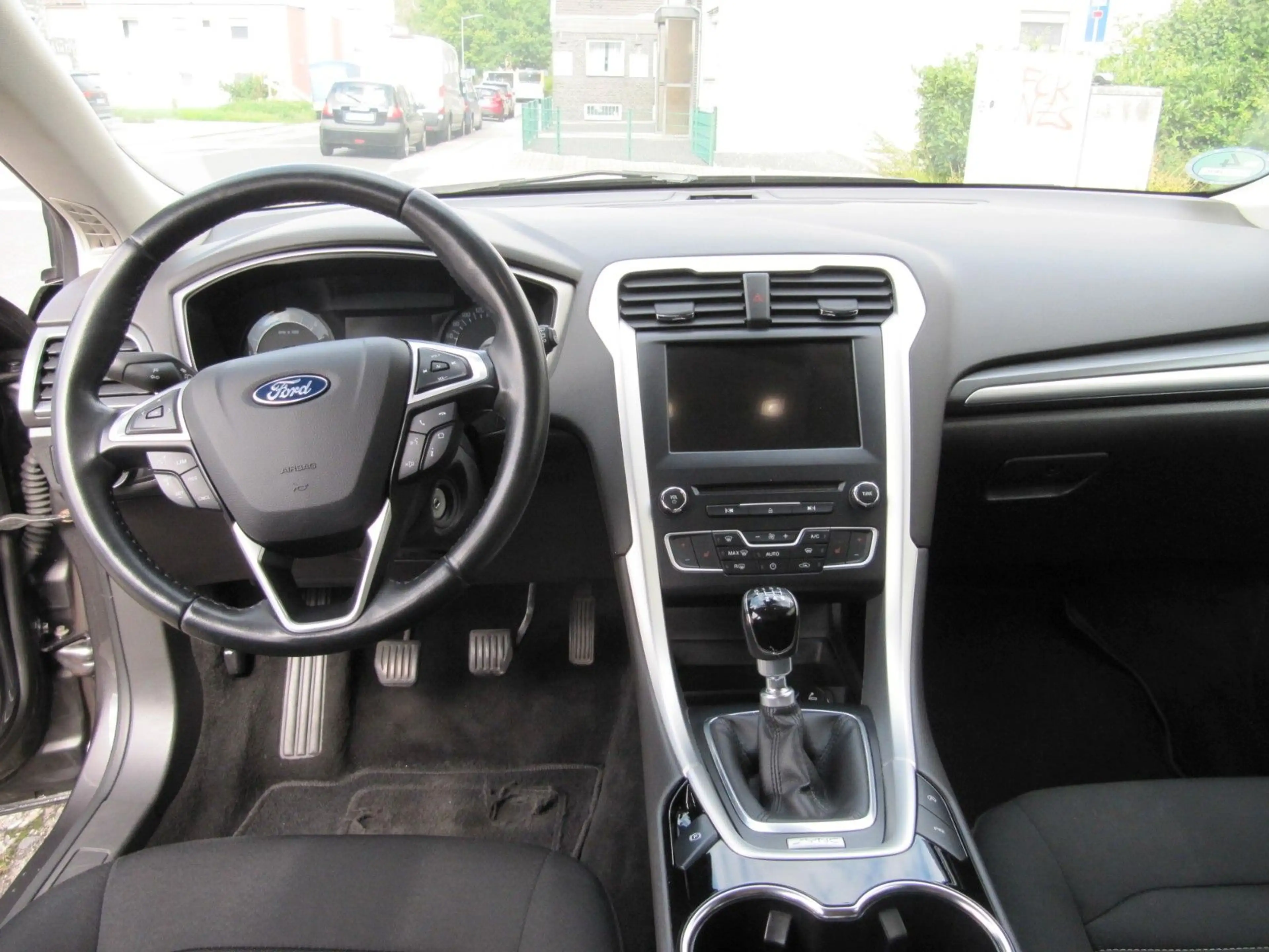 Ford Mondeo Turnier Trend — photo 8