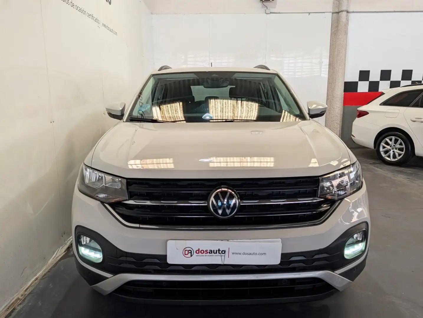 Volkswagen T-Cross 1.0 TSI Advance DSG7 81kW Beige - 2