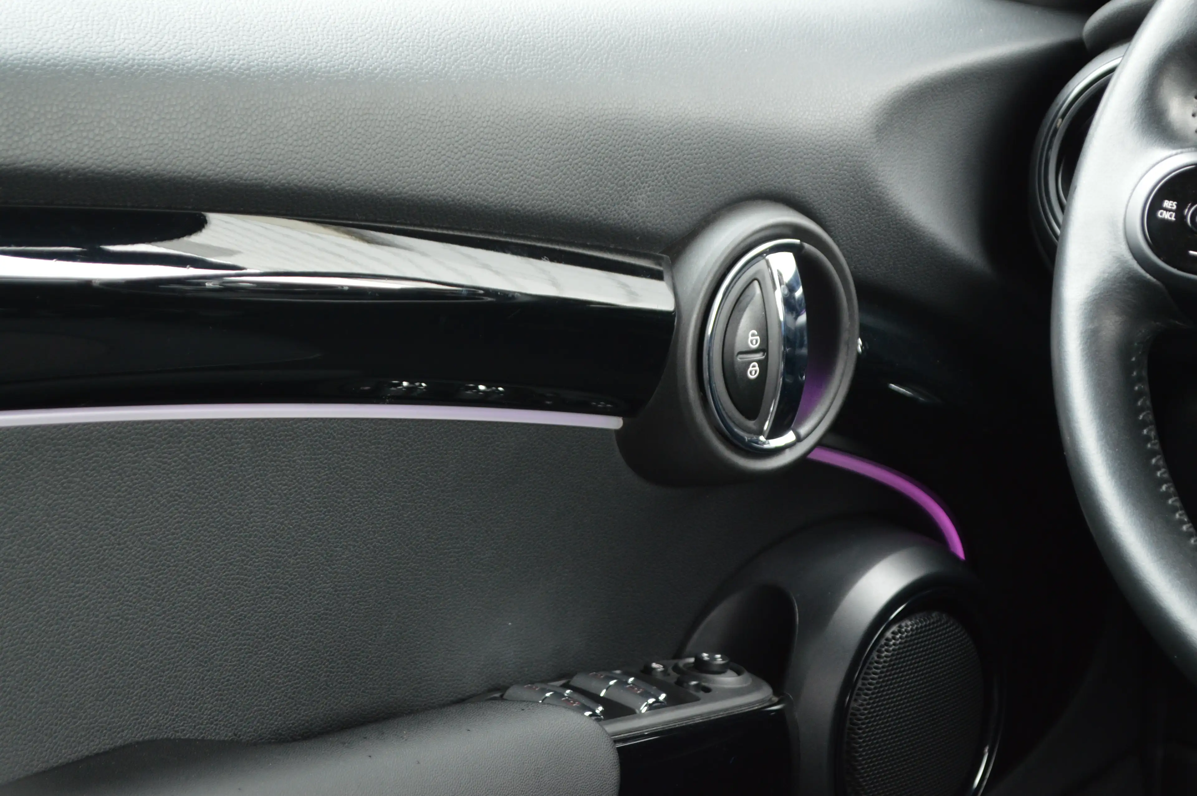 MINI One 1HAND FULL CARNET MINI NAVI CARPASS CARPLAY — photo 13