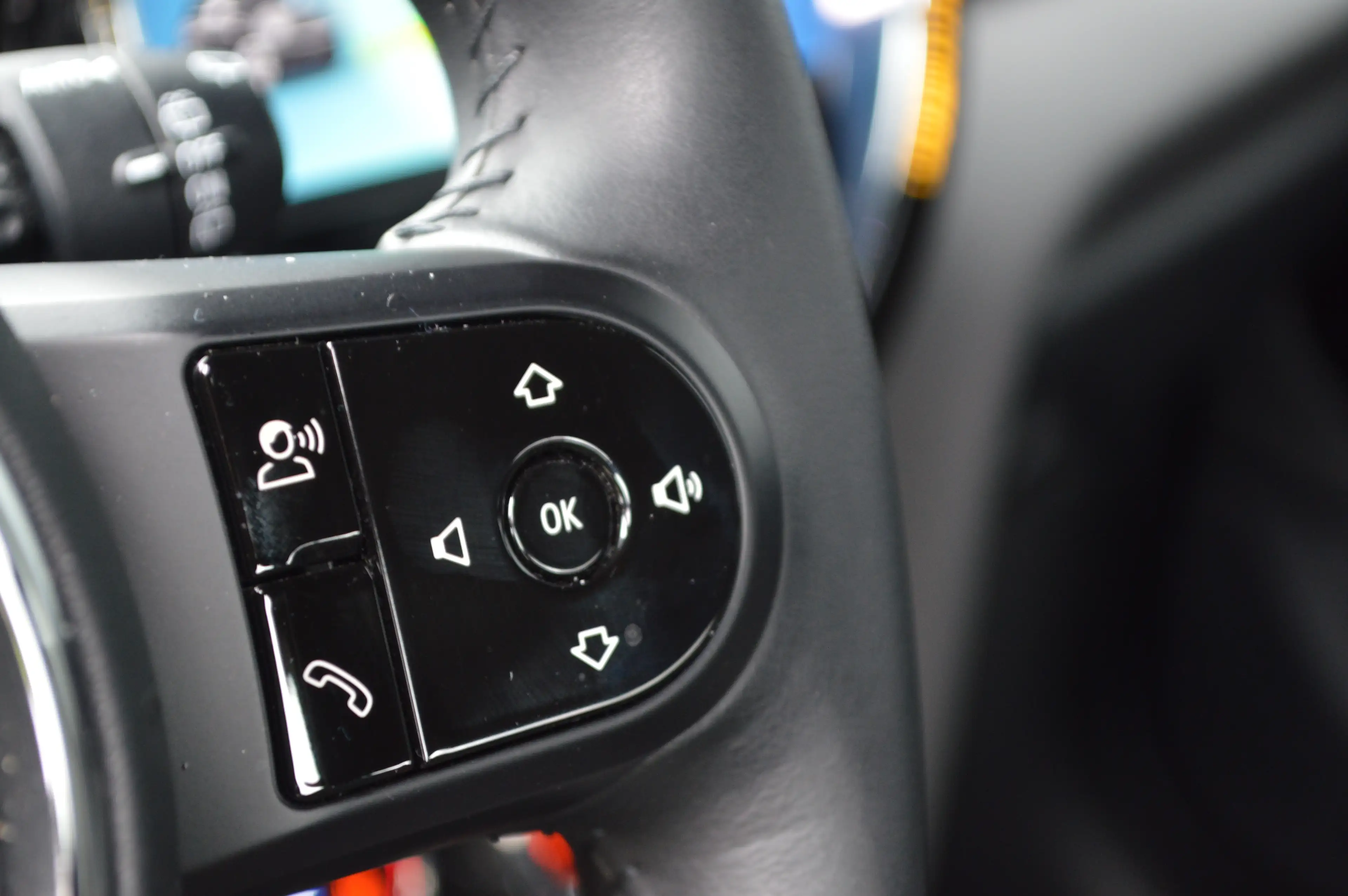 MINI One 1HAND FULL CARNET MINI NAVI CARPASS CARPLAY — photo 15