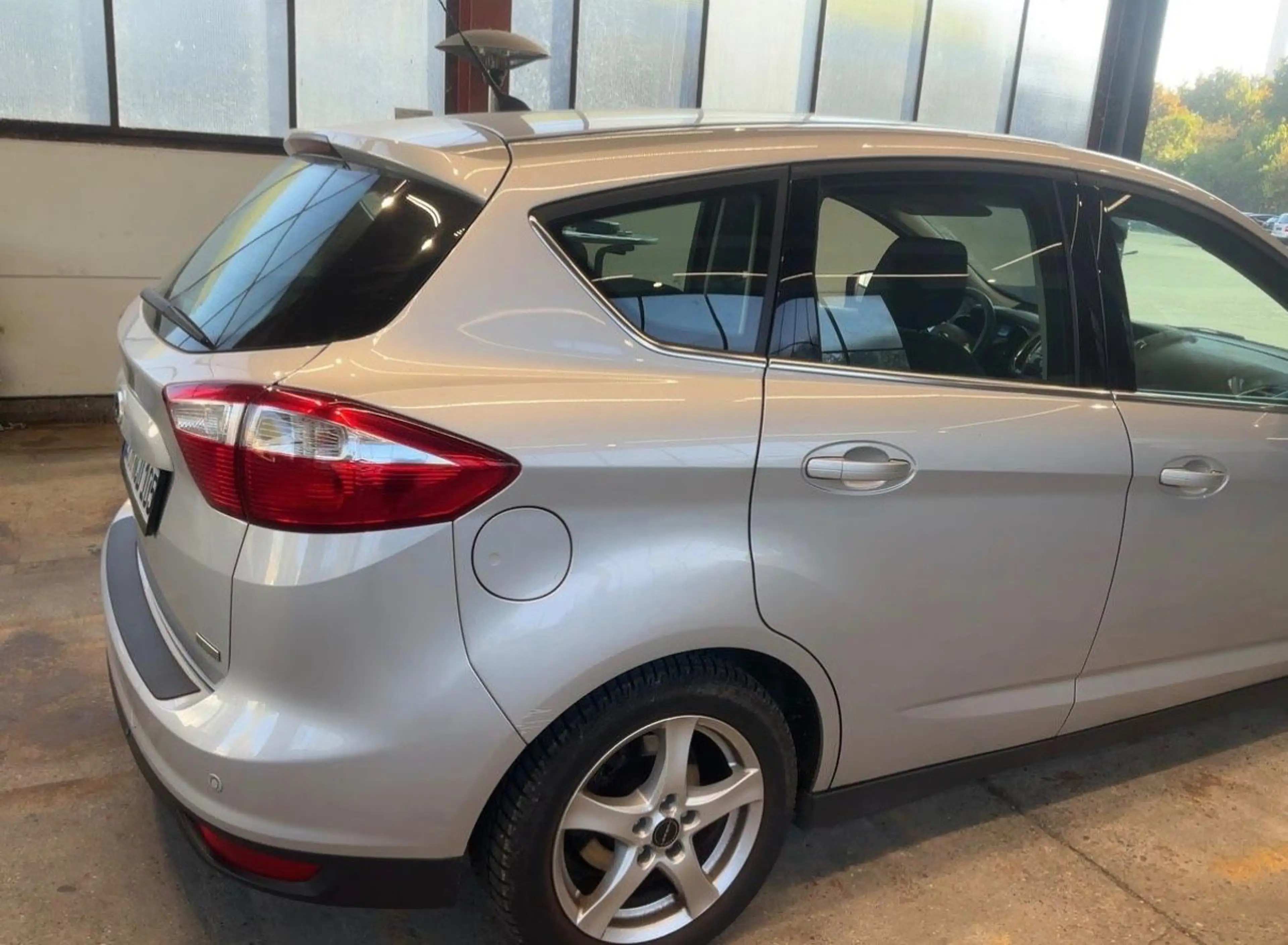 Ford C-Max 1.6 Titanium NAVI Kamera SHZ Tempomat — photo 6