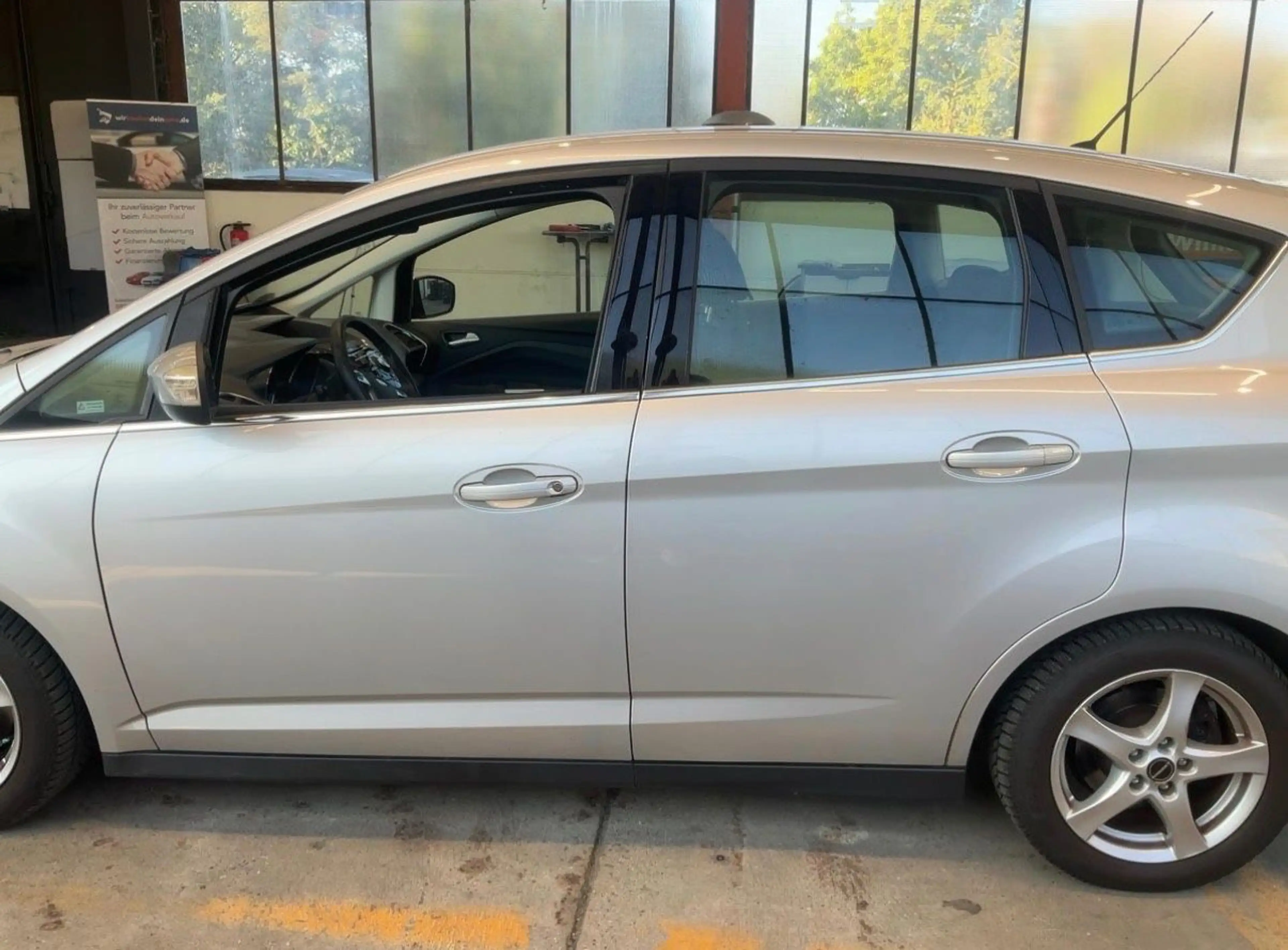 Ford C-Max 1.6 Titanium NAVI Kamera SHZ Tempomat — photo 3