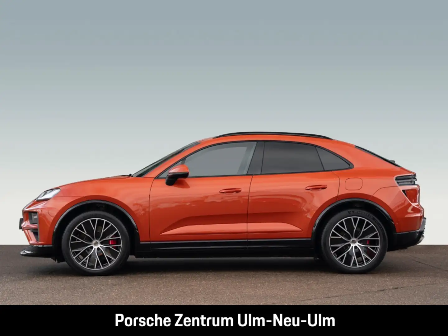 Porsche Macan Turbo Burmester HA-Lenkung InnoDrive LED Orange - 2