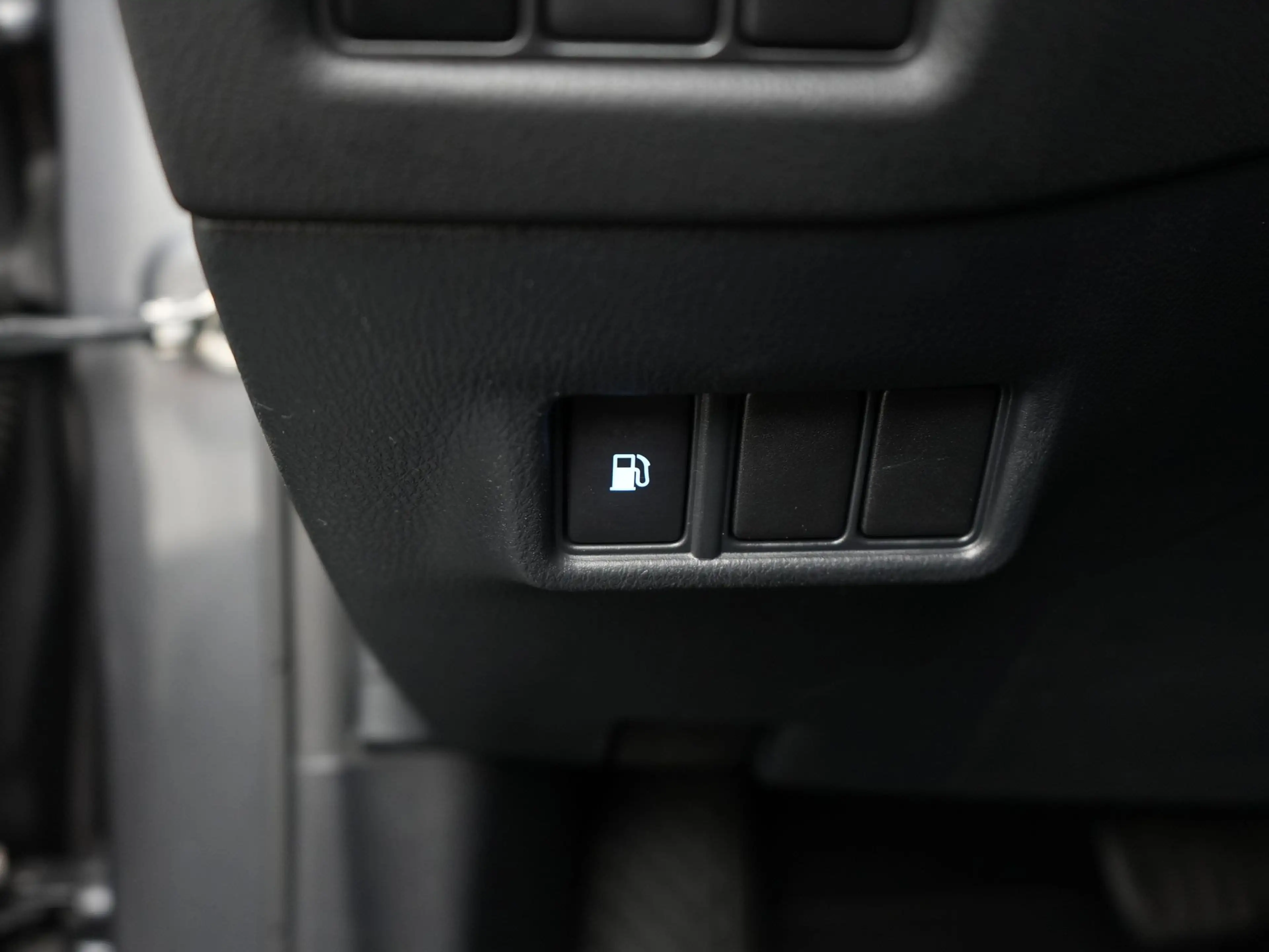 Toyota C-HR 1.8 Hybrid Dynamic — photo 8