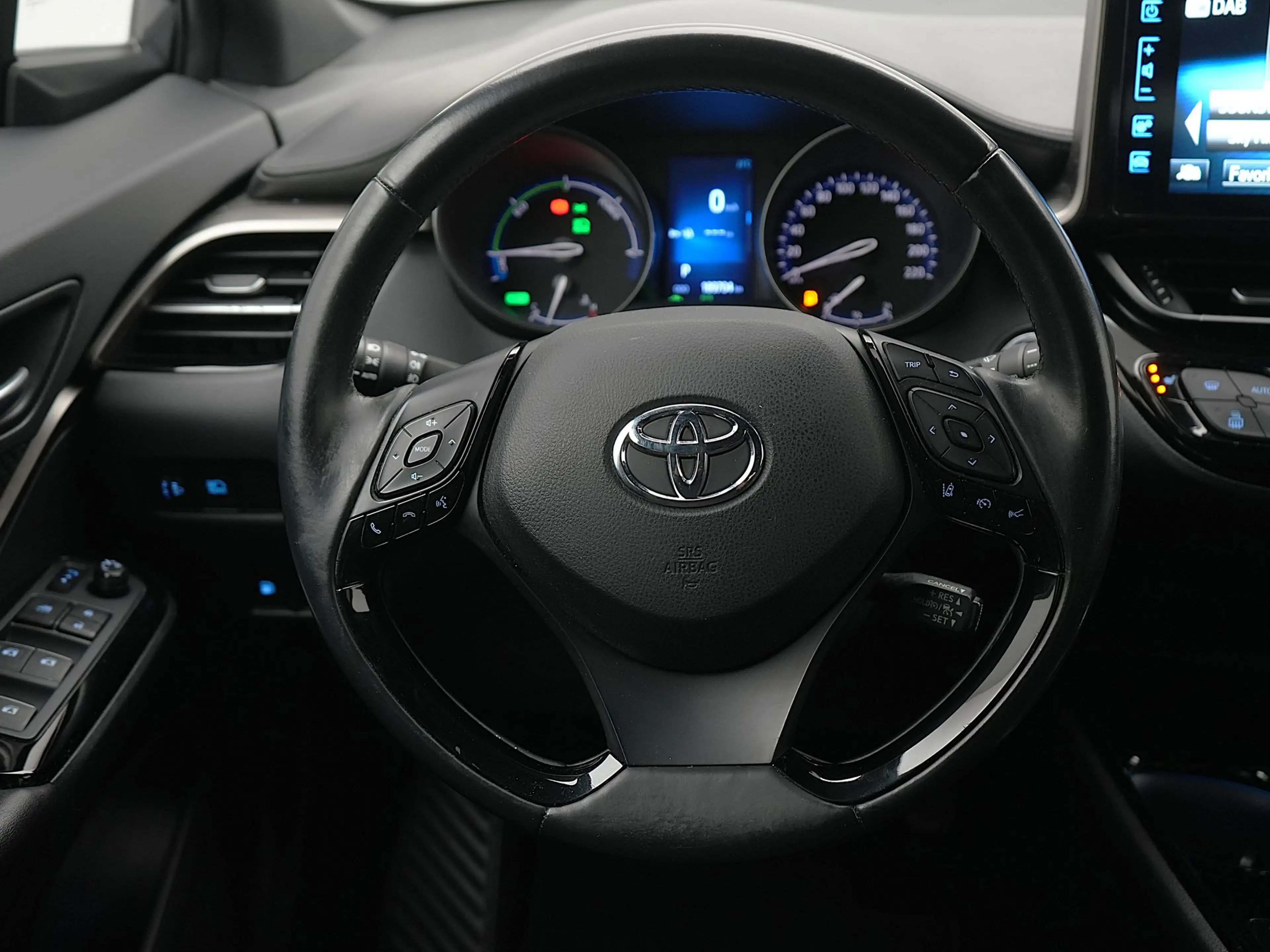 Toyota C-HR 1.8 Hybrid Dynamic — photo 5