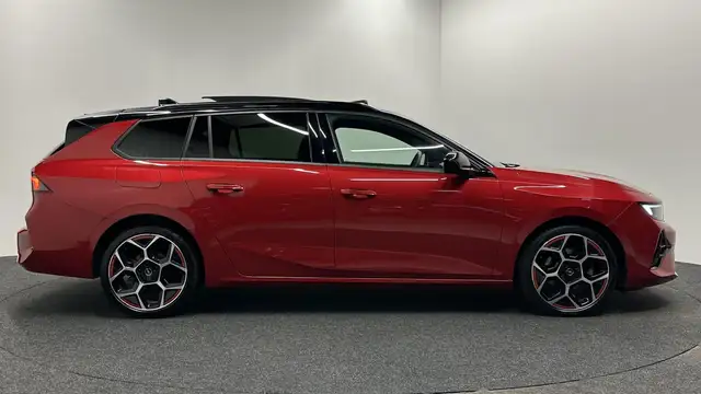 Opel Astra view 7