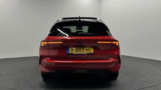 Opel Astra view 9