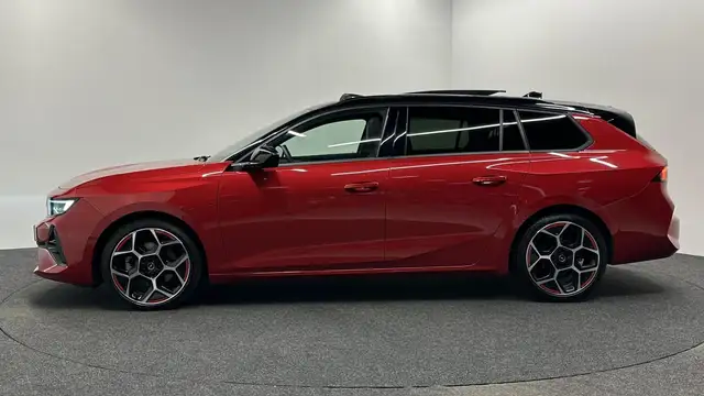 Opel Astra view 6