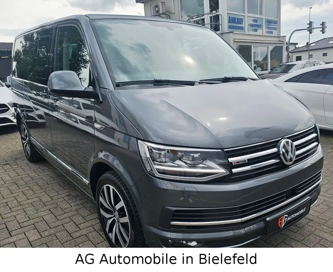 Volkswagen T6 Multivan Highline 4Motion Gris - 1