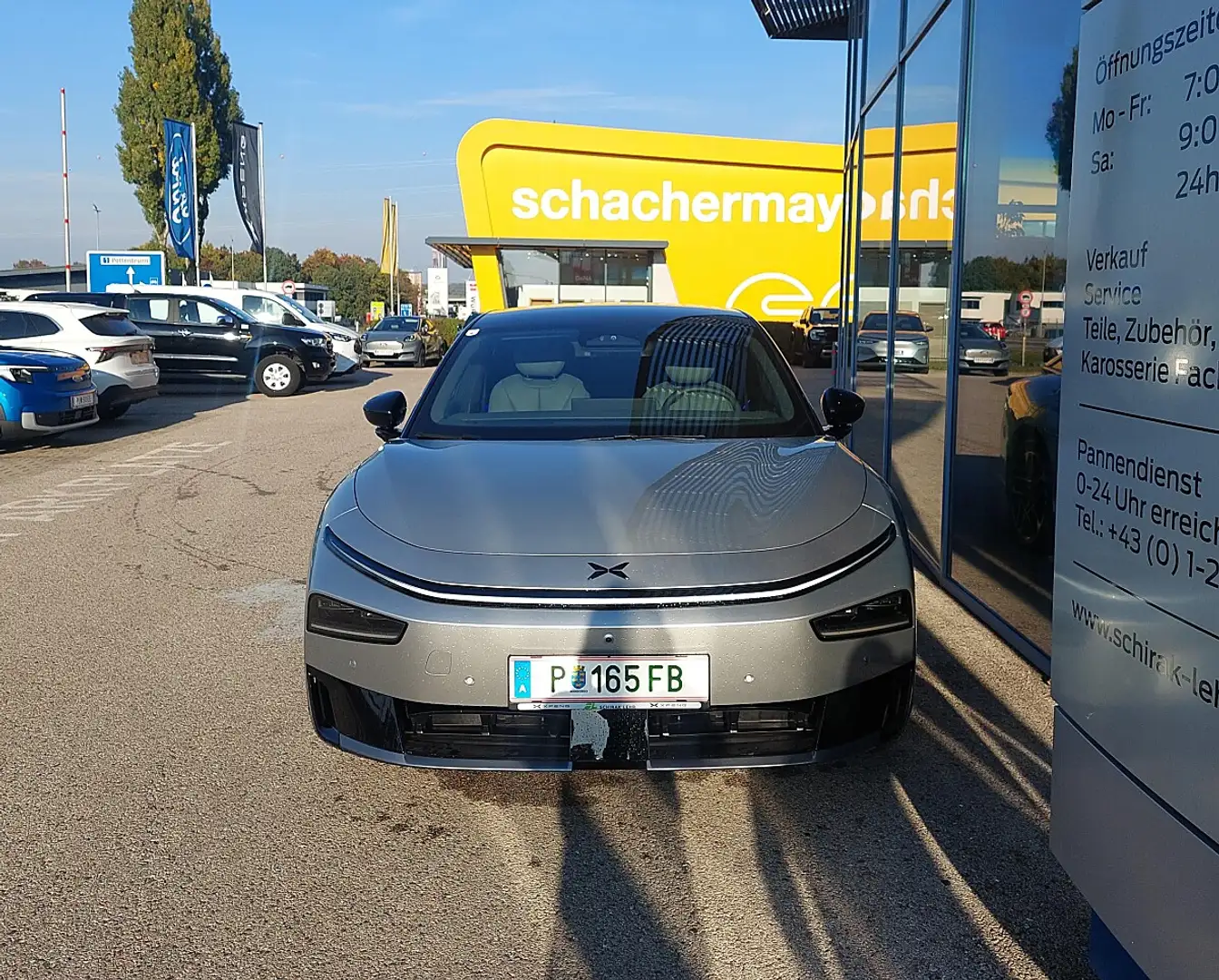 Xpeng P7 + AWD Performance 503 PS 74,9 kWh LFP Silber - 2